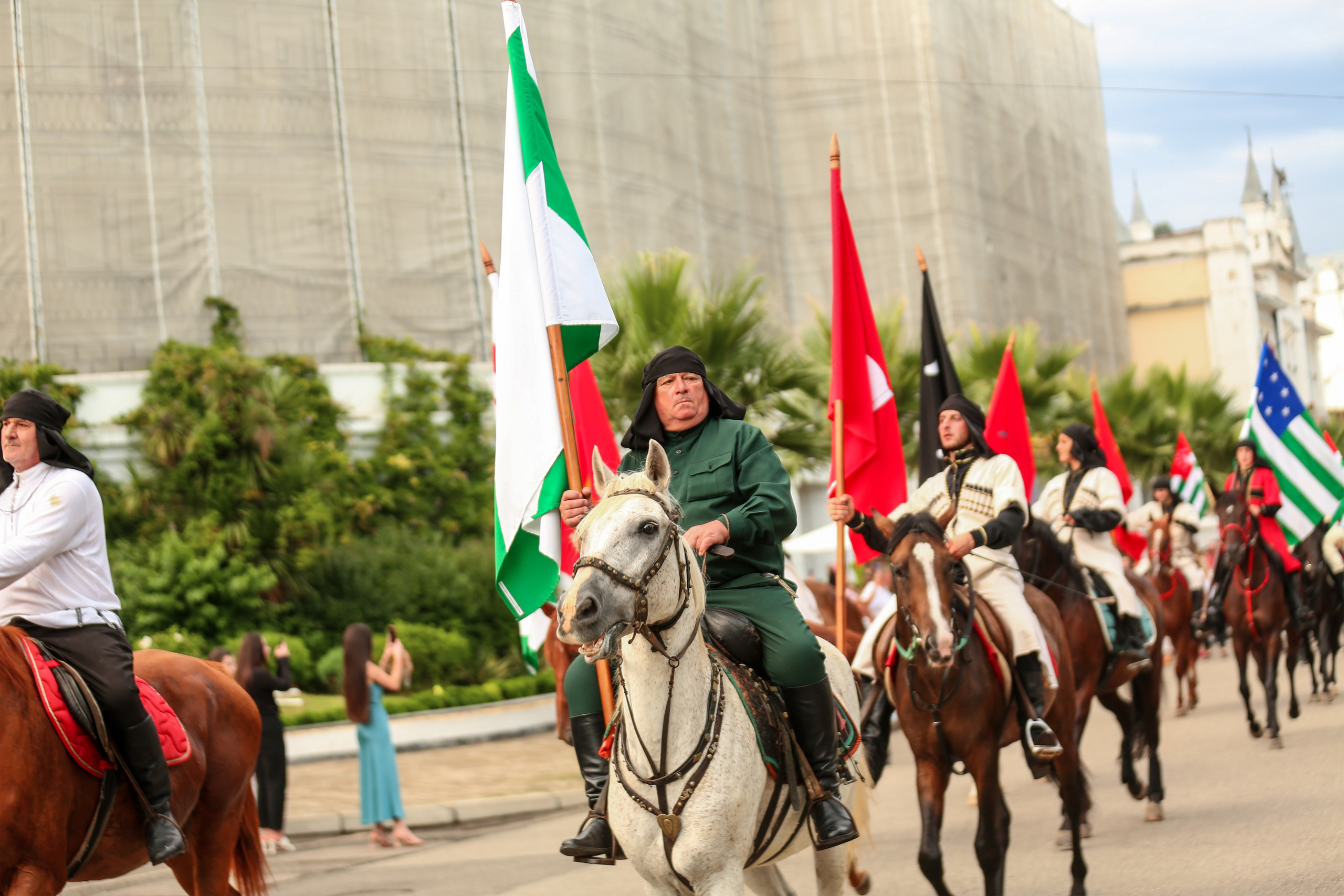 День Государственного флага Абхазии. 2022 год. Свадебный и семейный фотограф в Абхазии Эля Цишба