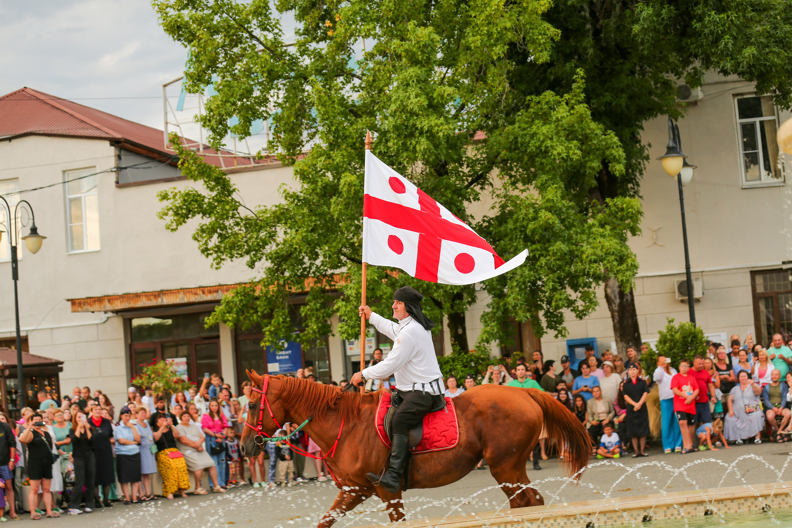 День Государственного флага Абхазии. 2022 год. Свадебный и семейный фотограф в Абхазии Эля Цишба