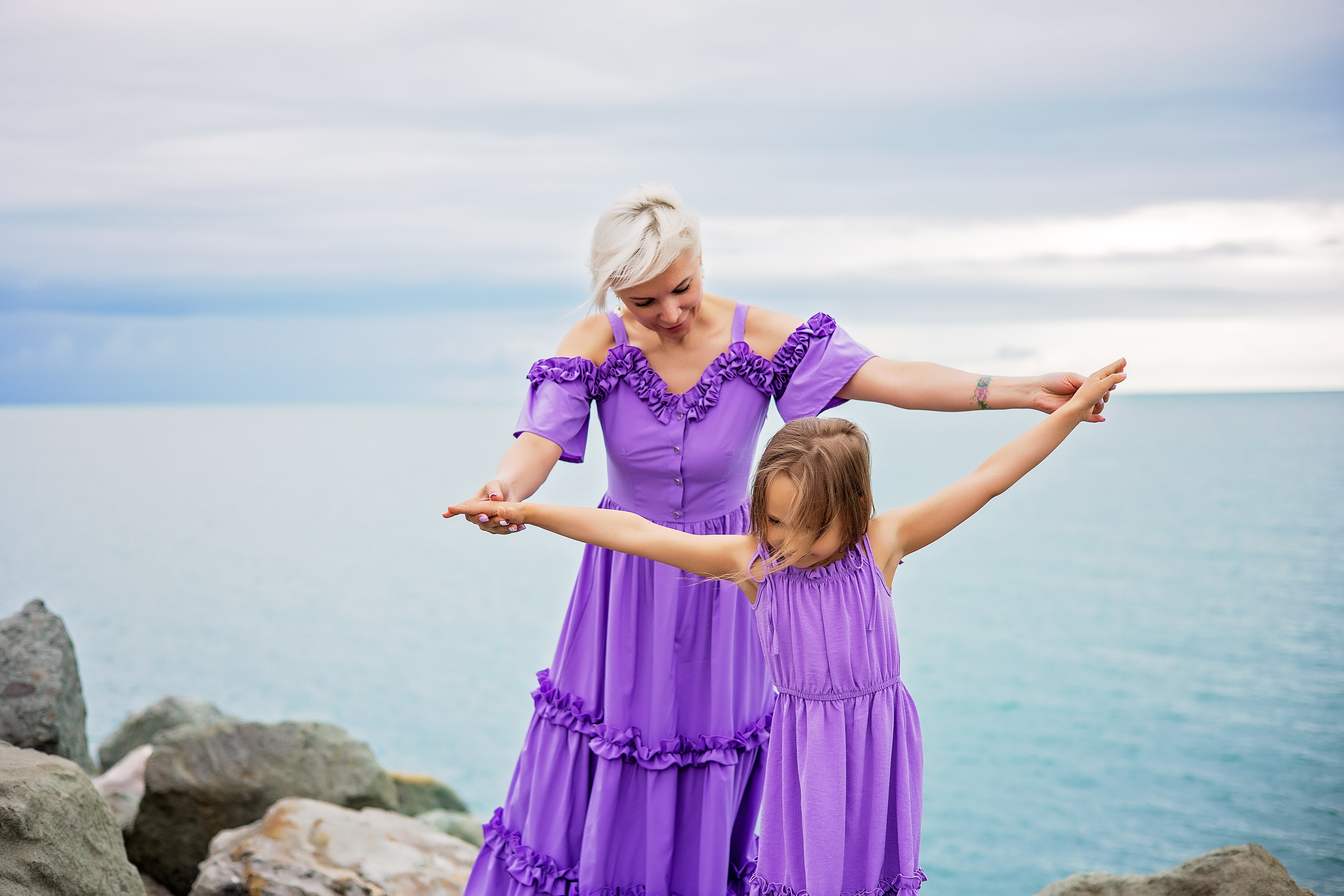 Прогулка по набережной. Адлер. Свадебный и семейный фотограф в Абхазии Эля Цишба