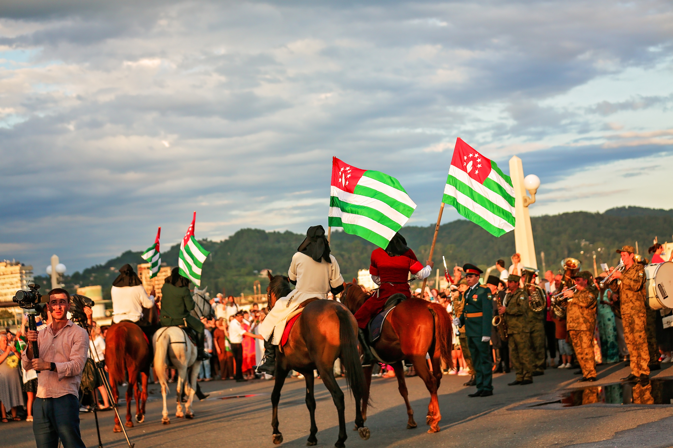 День Государственного флага Абхазии. 2022 год. Свадебный и семейный фотограф в Абхазии Эля Цишба