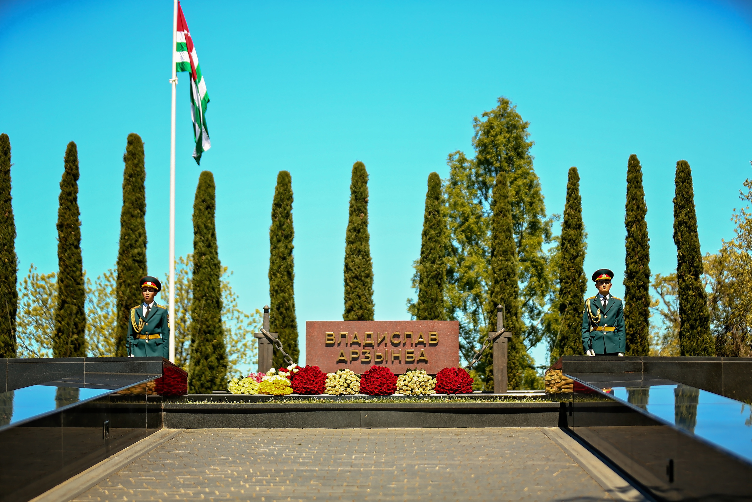 Первому президенту Абхазии исполнилось бы 77 лет. Свадебный и семейный фотограф в Абхазии Эля Цишба