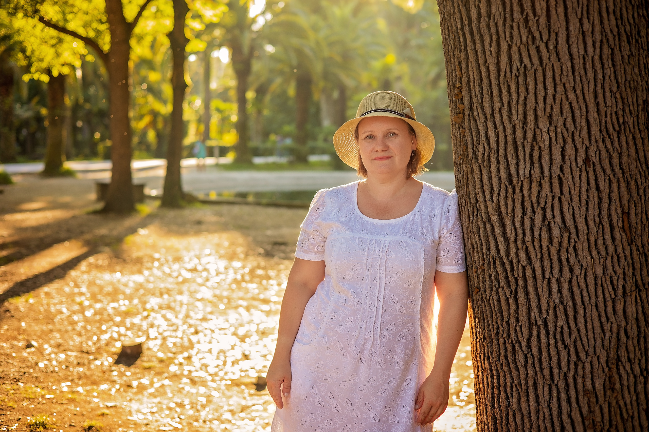 Фотопрогулка по старой Гагре. Свадебный и семейный фотограф в Абхазии Эля Цишба