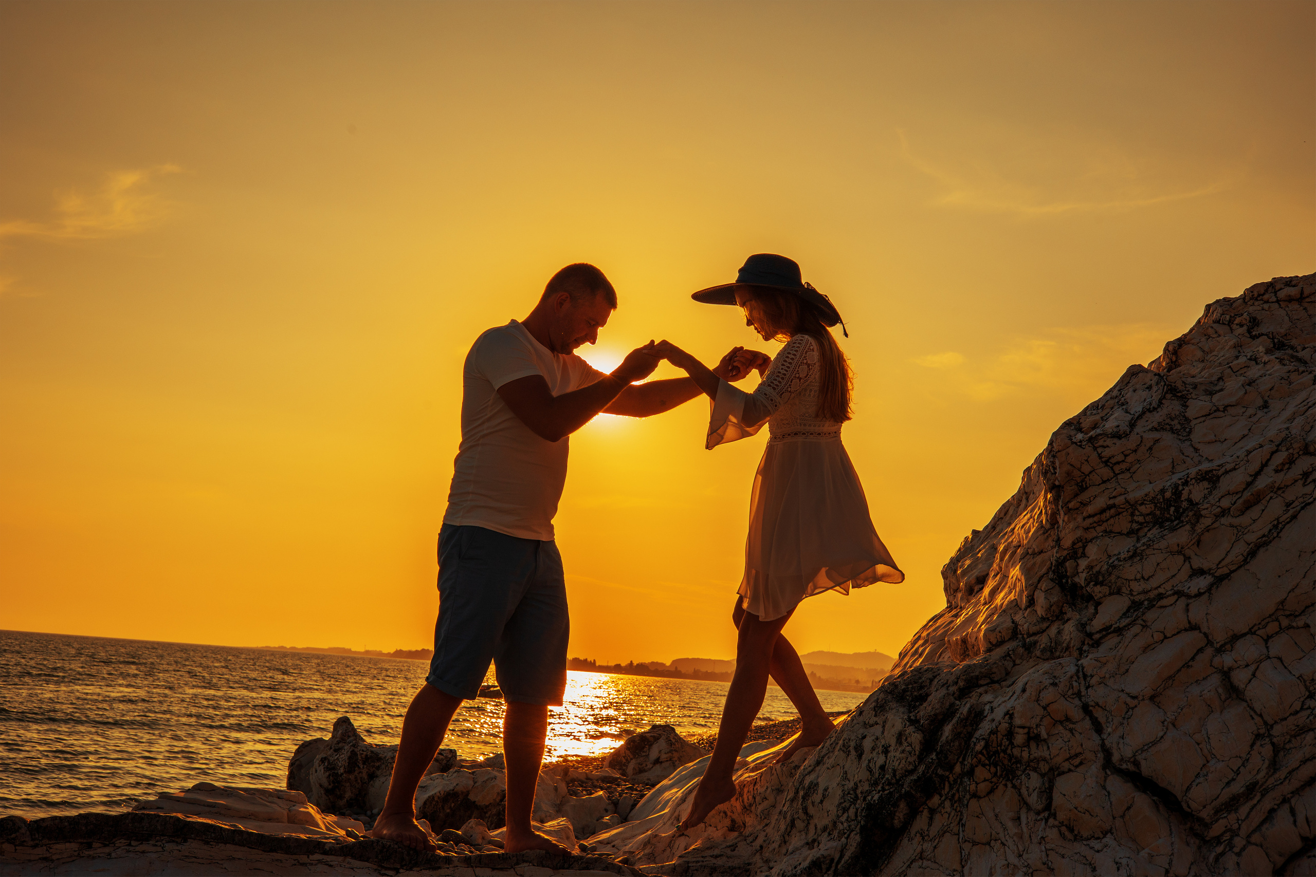 Закат на белых скалах. Свадебный и семейный фотограф в Абхазии Эля Цишба