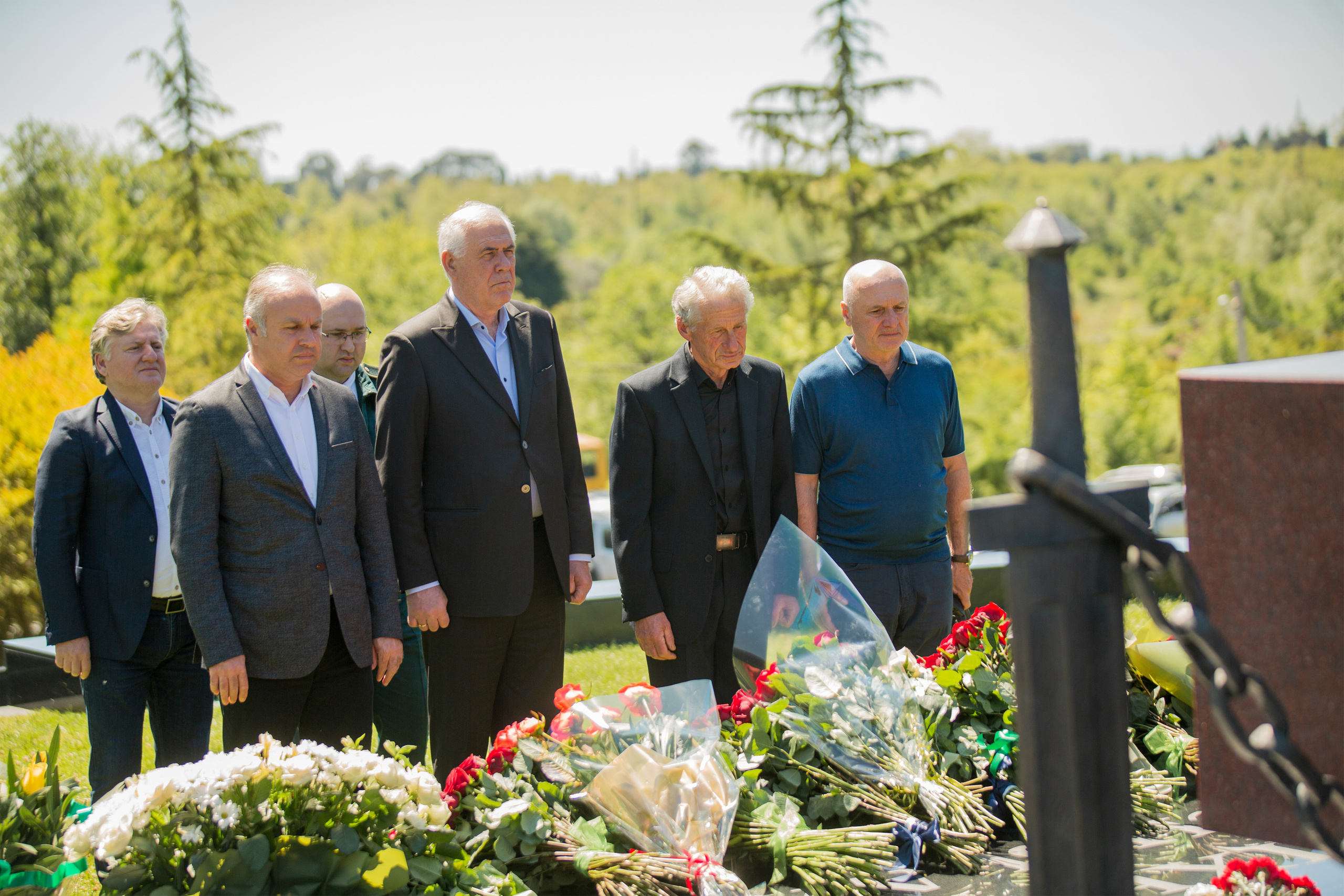Первому президенту Абхазии исполнилось бы 77 лет. Свадебный и семейный фотограф в Абхазии Эля Цишба