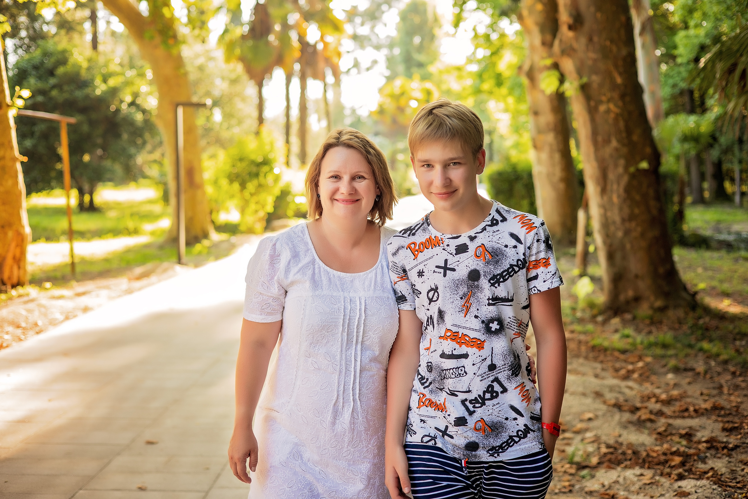 Фотопрогулка по старой Гагре. Свадебный и семейный фотограф в Абхазии Эля Цишба