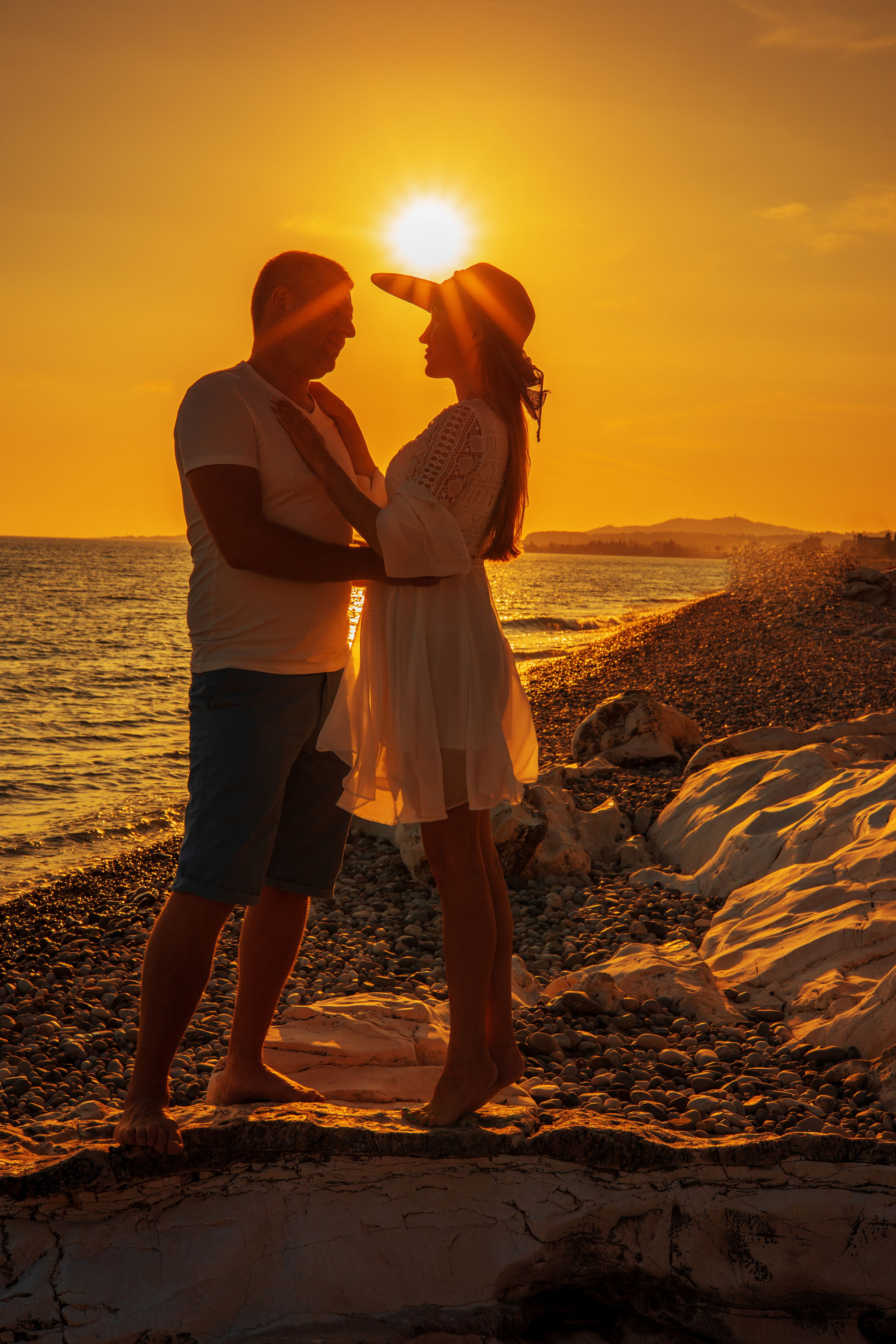 Закат на белых скалах. Свадебный и семейный фотограф в Абхазии Эля Цишба