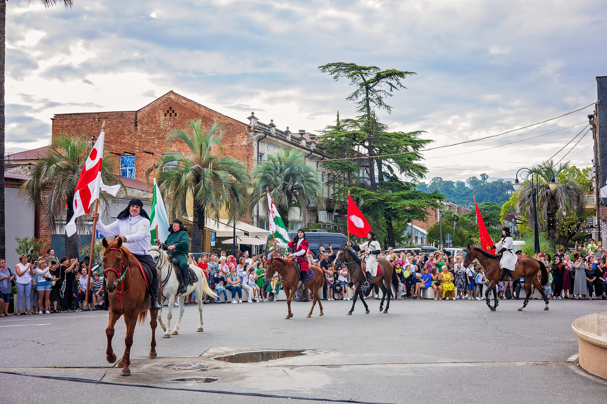 День Государственного флага Абхазии. 2022 год. Свадебный и семейный фотограф в Абхазии Эля Цишба
