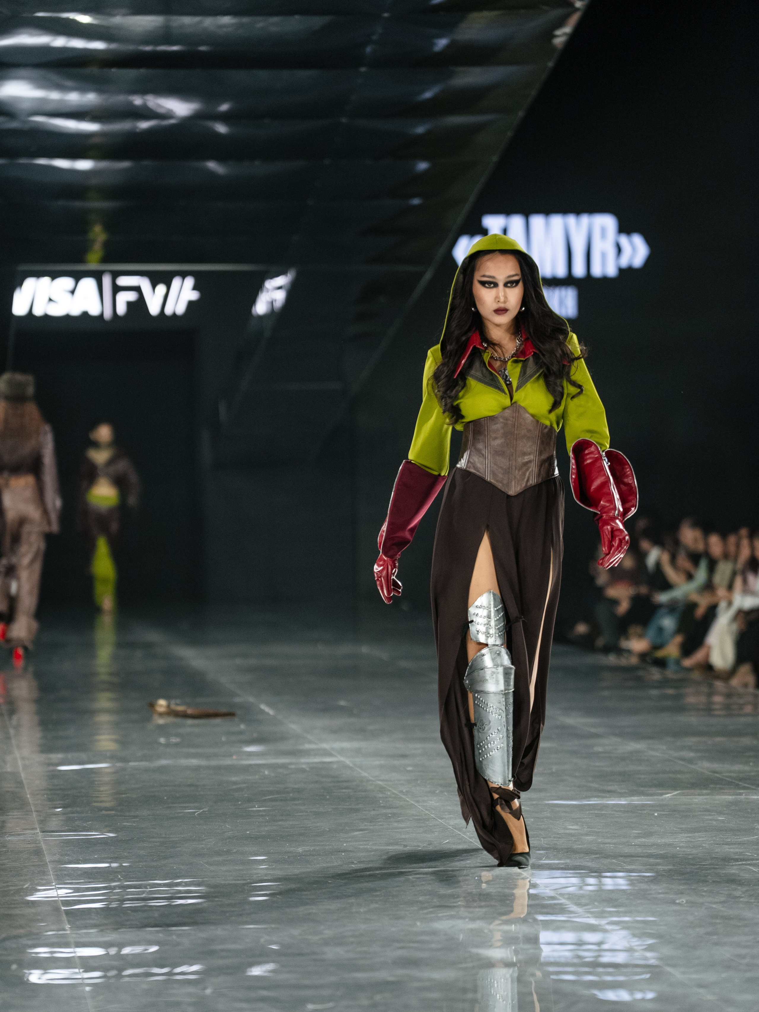 Visa Fashion Week SAKH. Сайт Алматинского НЮ АРТ, будуар и фэшн фотографа Дениса Карпенко