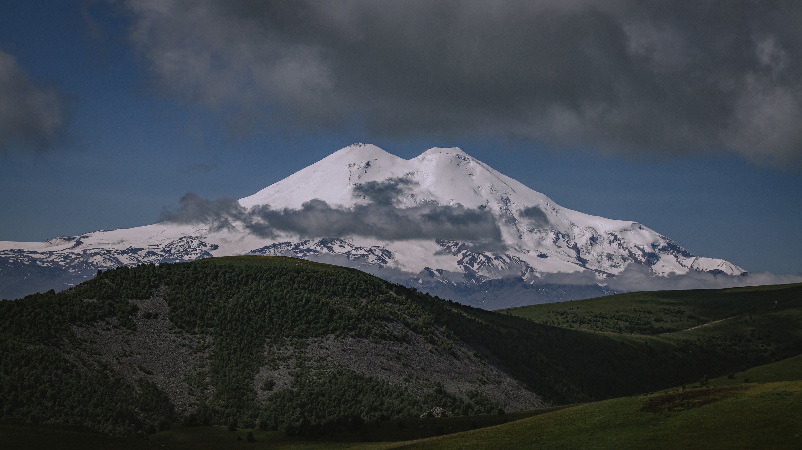 Карачаево-Черкесская Республика. Фотограф. Пейзажи, макро, портреты. Город Енакиево, без границ в съёмке