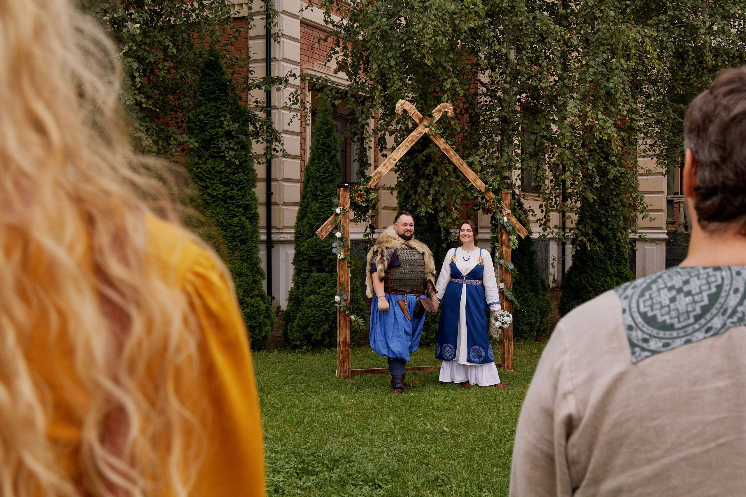 Юлия и Антон. Выездная роспись в стиле викингов. Фотограф лавстори Москва/МО Приятелева Ангелина