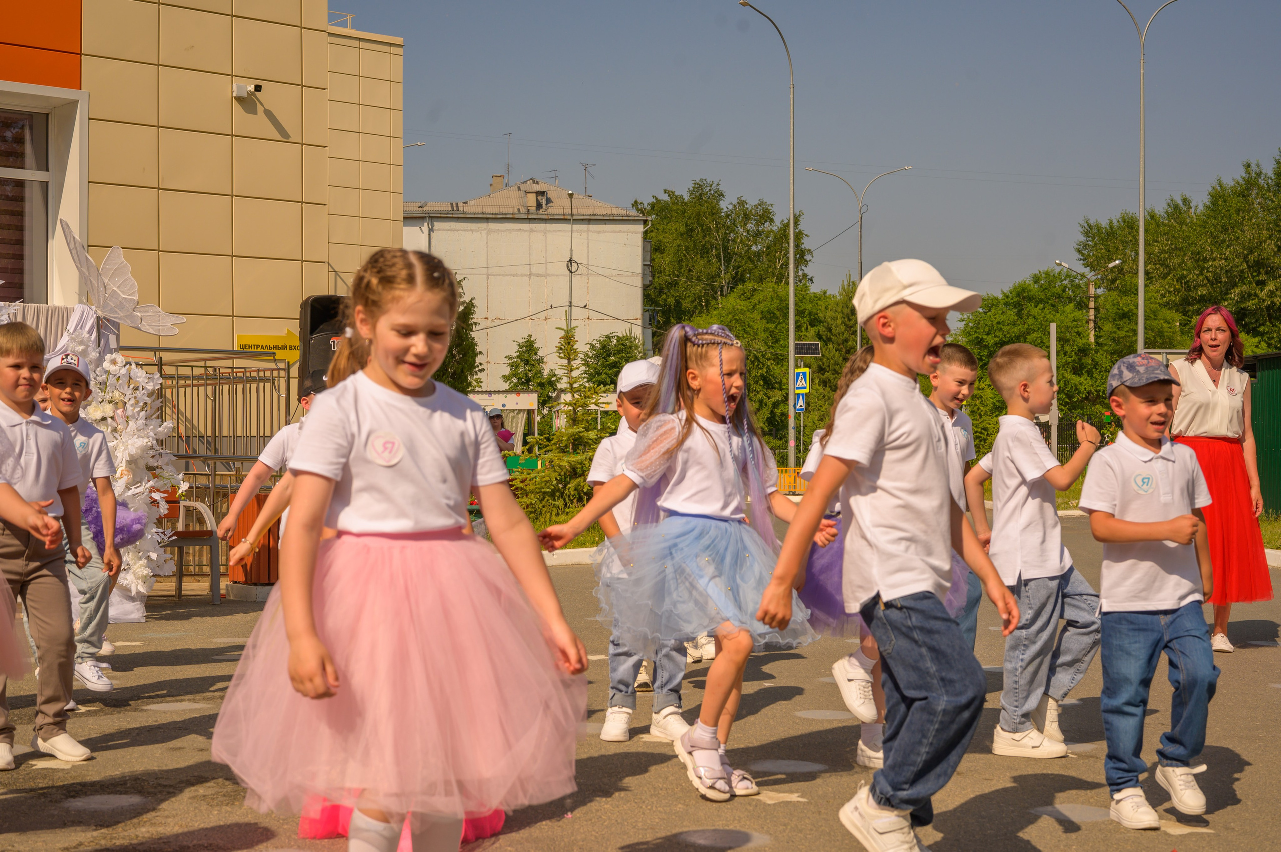 Репортаж выпускного группа «Фантазёры» 3 садик. Фотограф новорожденных, семейный детский в Тюмени Татьяна Морозова