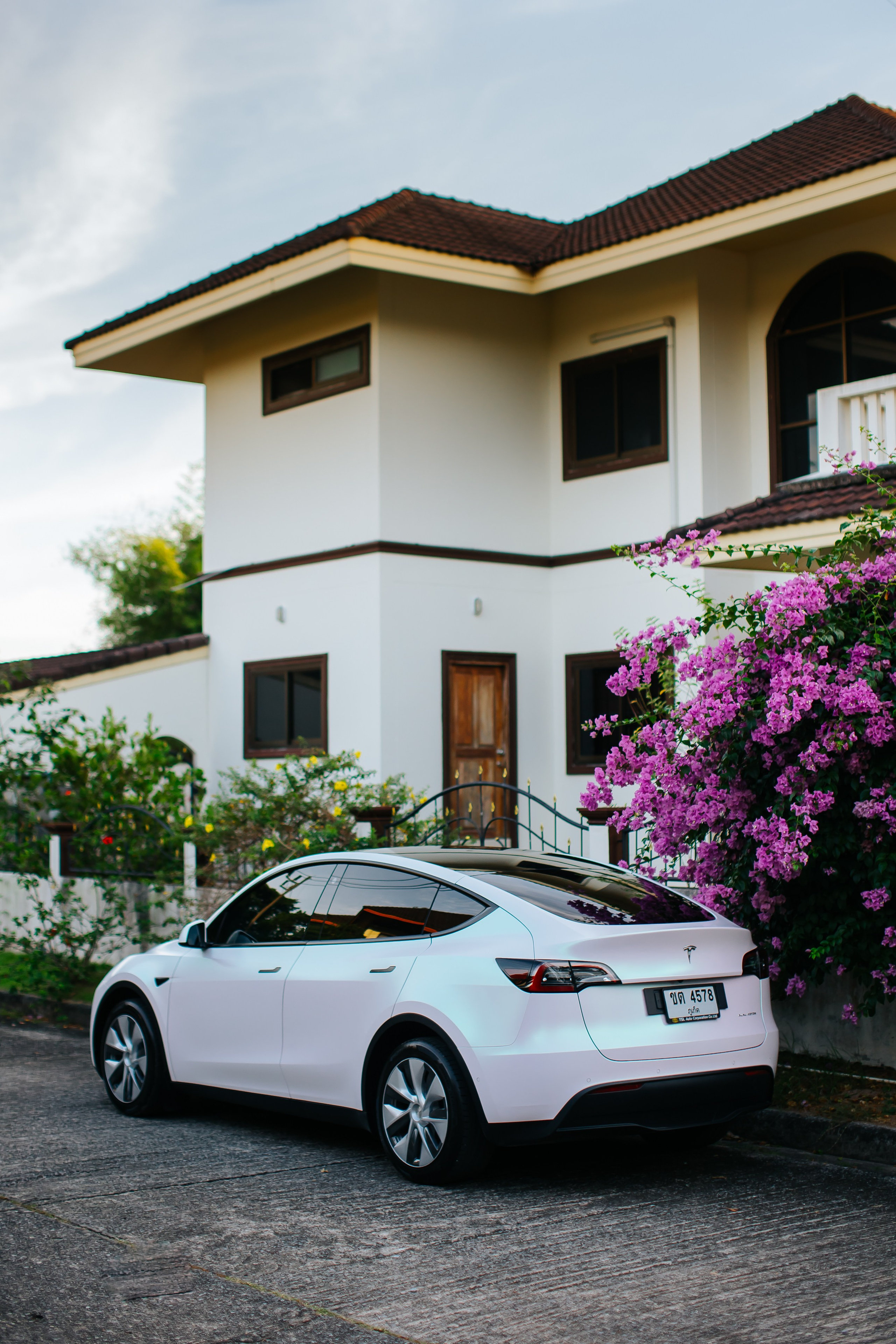 Tesla Model 3 Pearl. Фотограф в на Пхукете Сергей Войлоков