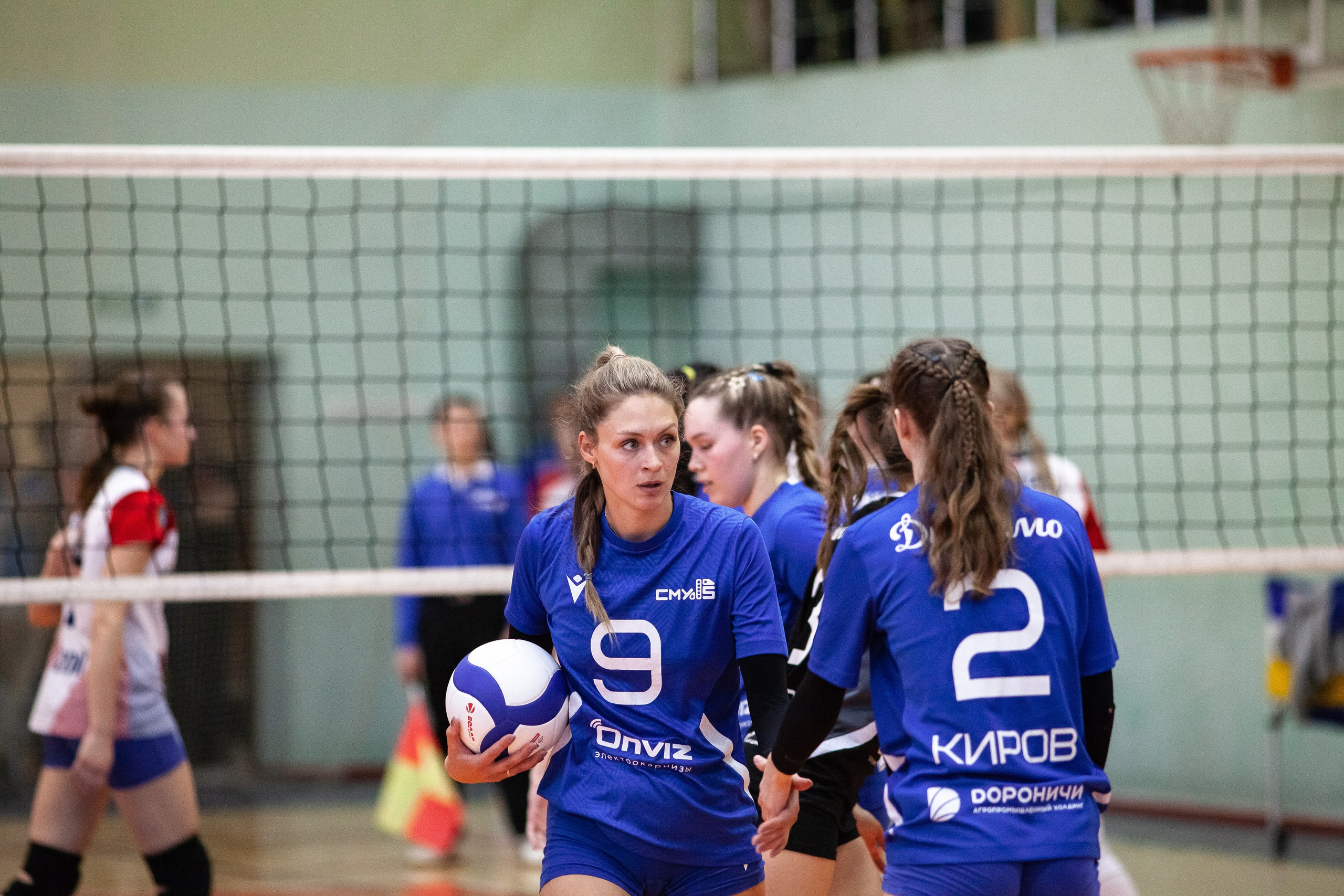 Искра (Самара) — Динамо (Киров). Фотография