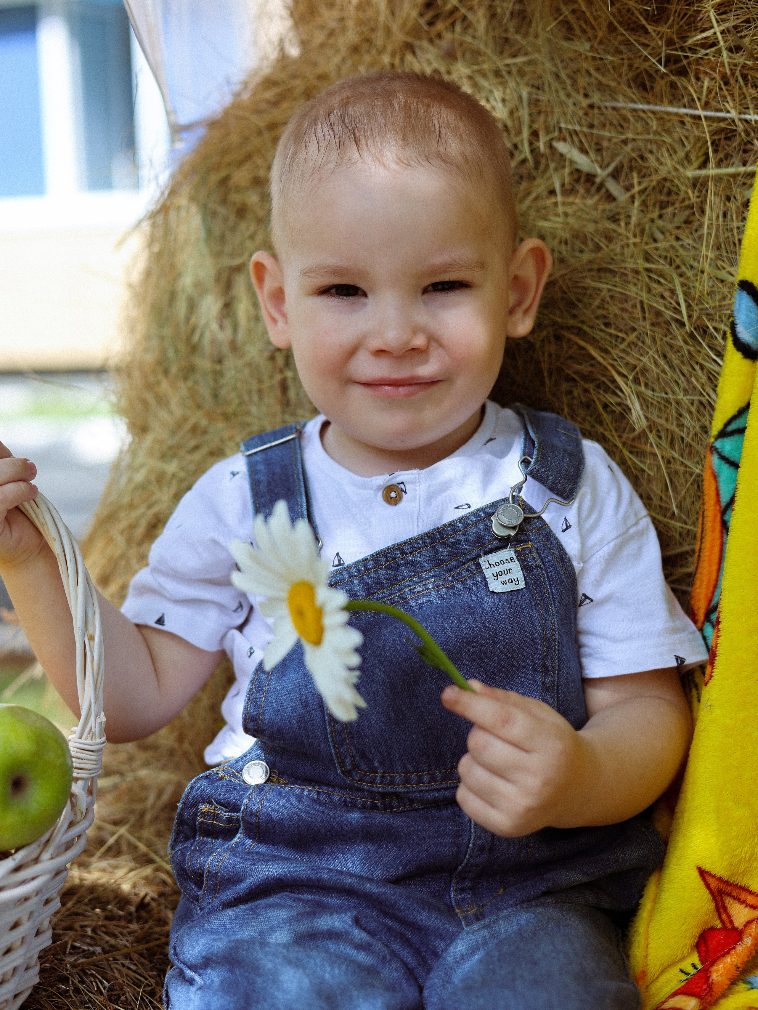 Тематическая летняя съемка в детском саду. Мания, портретный фотограф в городе Оренбург