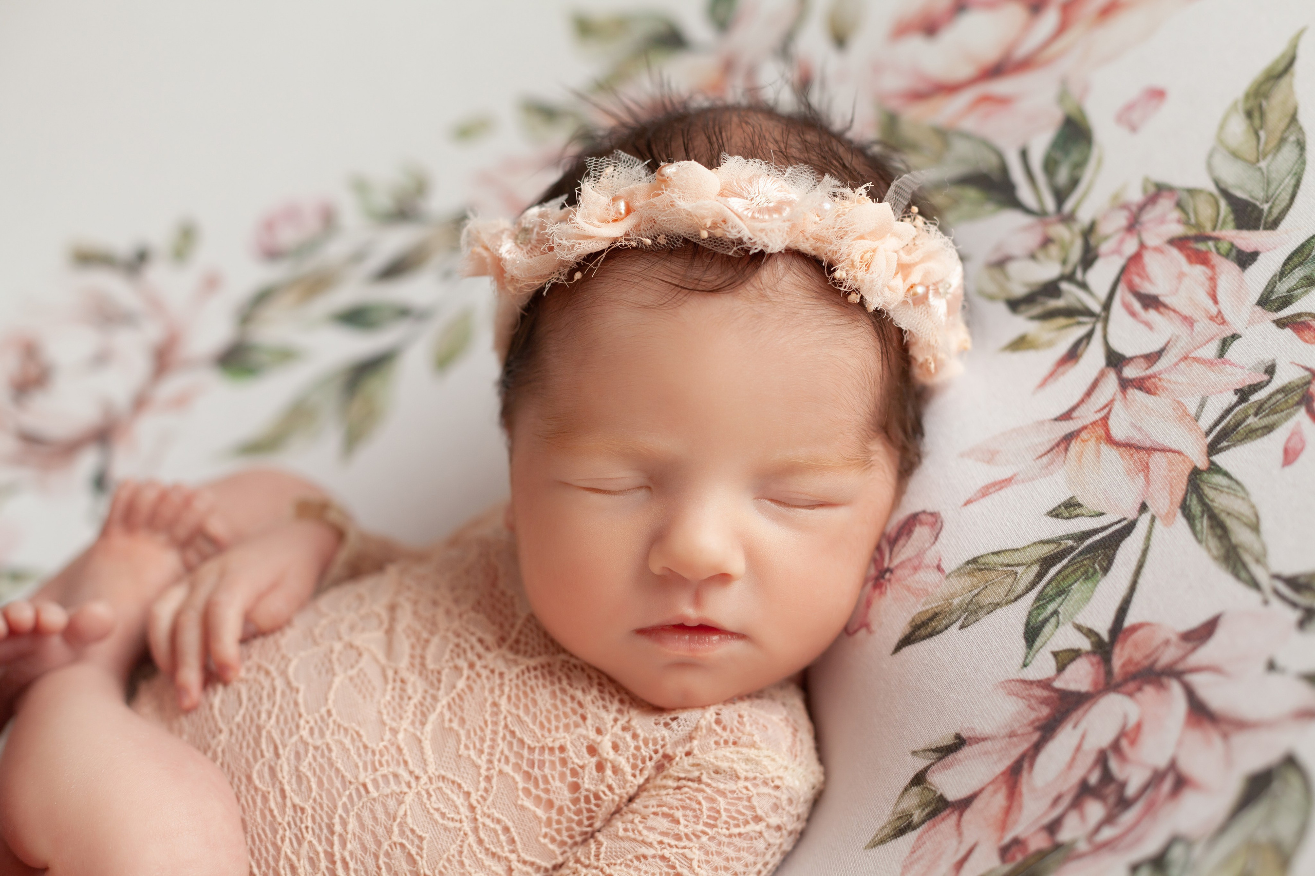 PH @newborn_flower. Retoucher Aleksmokh