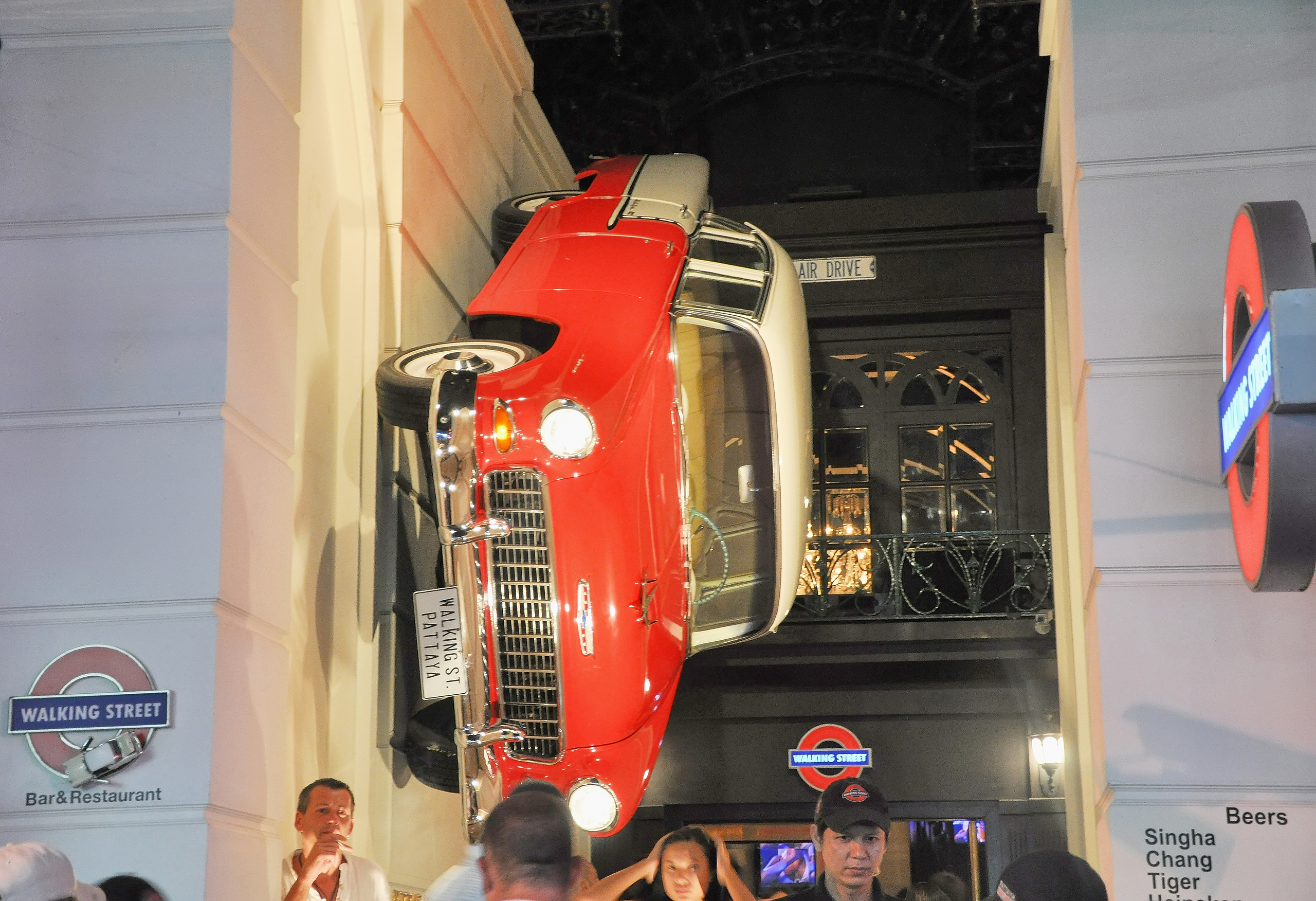 STREET PHOTO. Семейный фотограф. Путешествующий фотограф в Екатеринбурге Евгений Вор