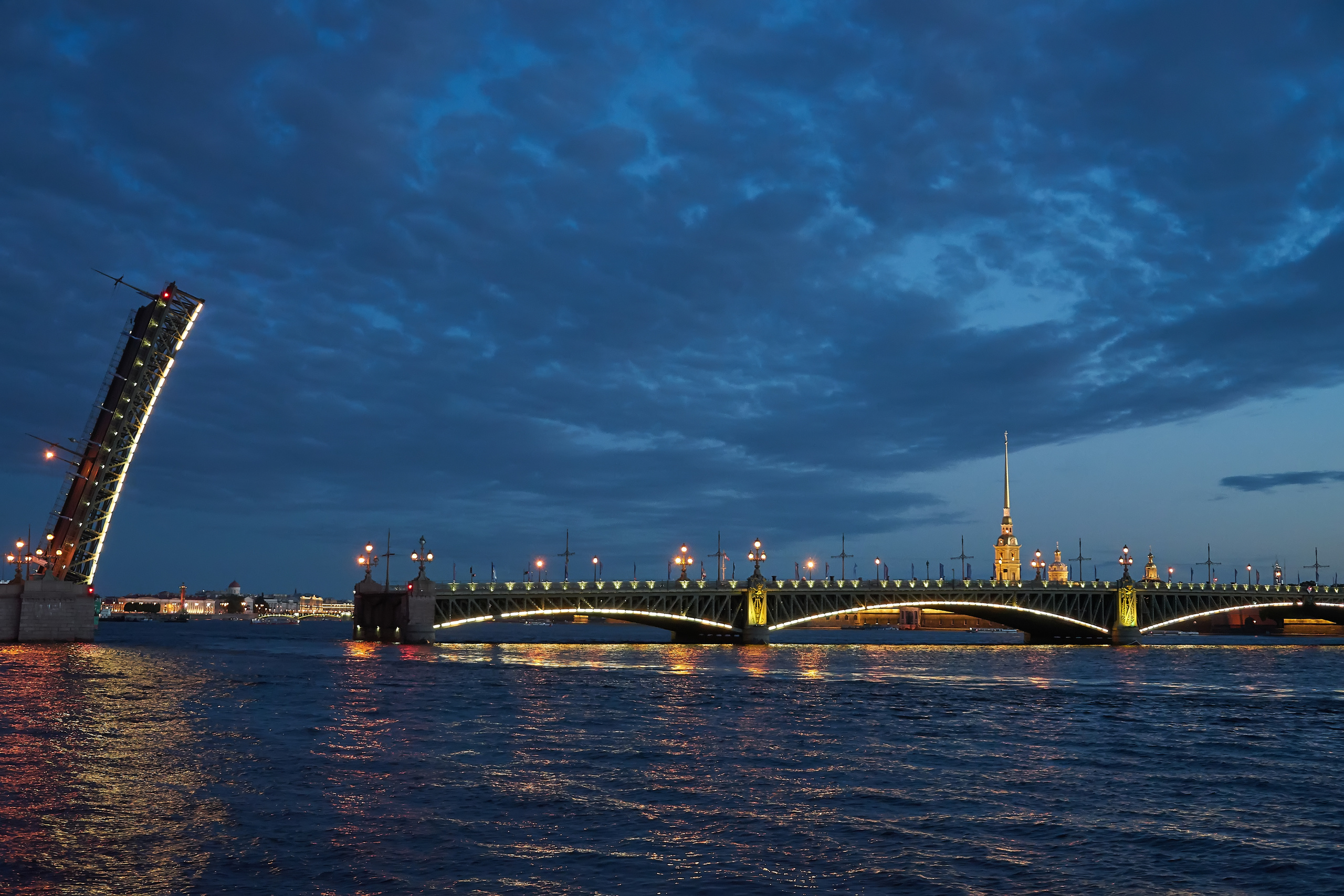ГОРОДА МИРА. Семейный фотограф. Путешествующий фотограф в Екатеринбурге Евгений Вор