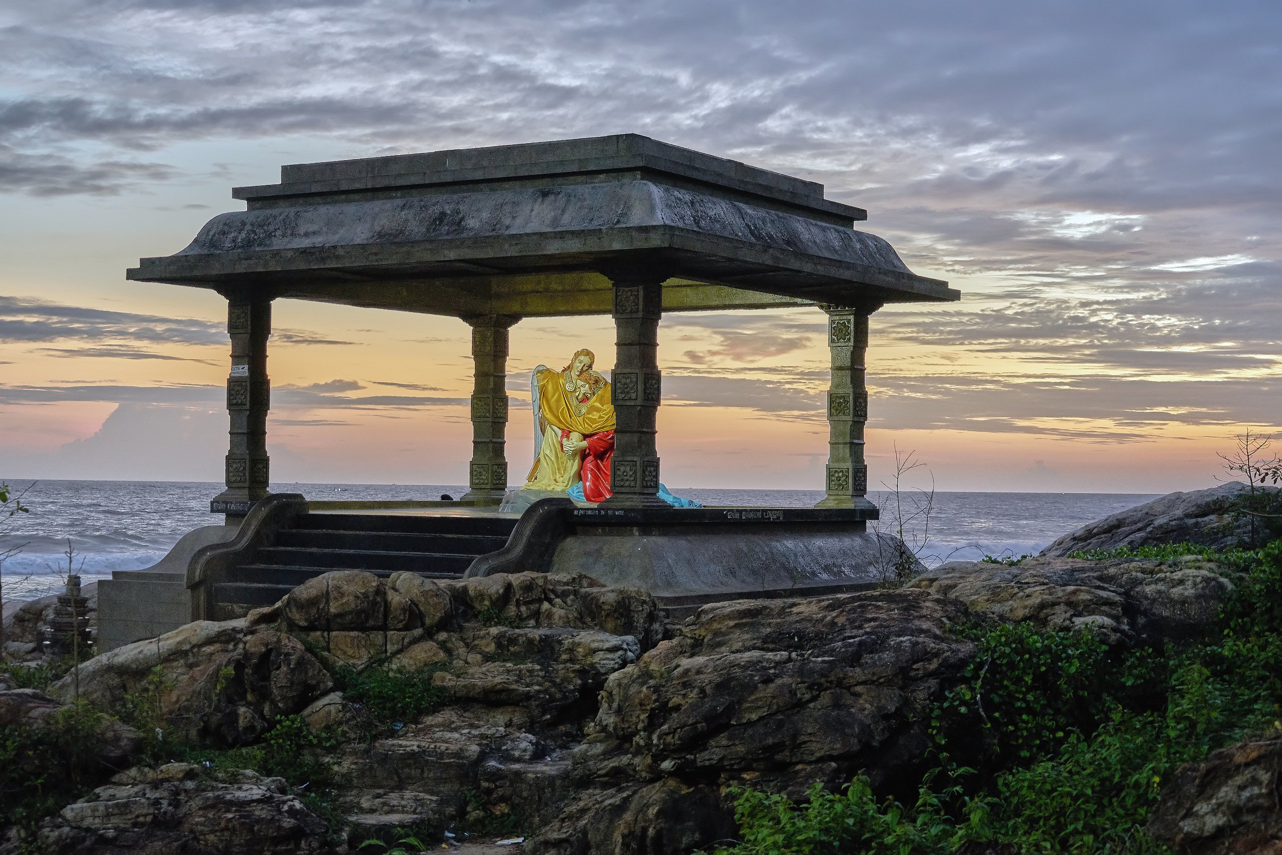 ДОСТОПРИМЕЧАТЕЛЬНОСТИ. ПУТЕШЕСТВИЯ. Семейный фотограф. Путешествующий фотограф в Екатеринбурге Евгений Вор