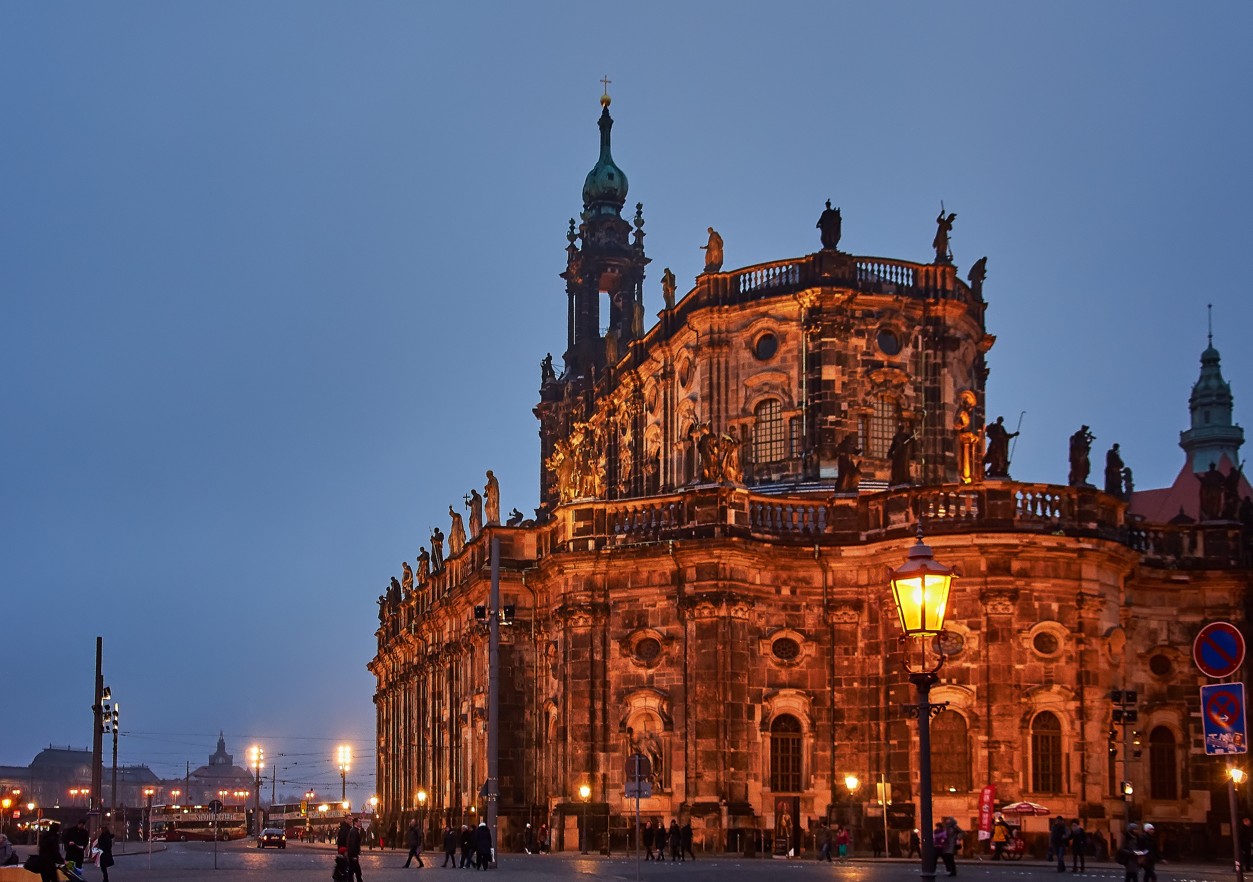 ГОРОДА МИРА. Семейный фотограф. Путешествующий фотограф в Екатеринбурге Евгений Вор