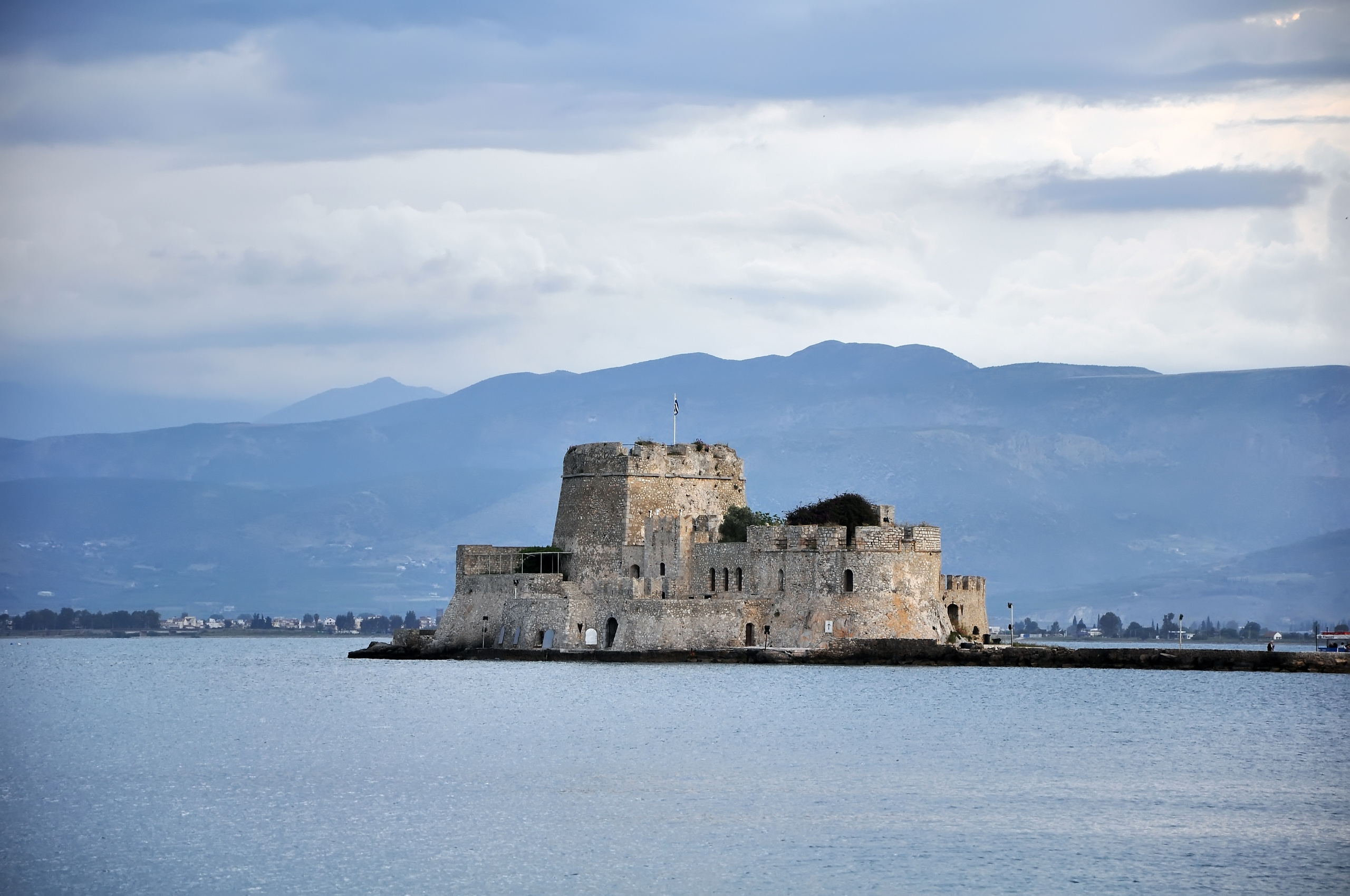 ДОСТОПРИМЕЧАТЕЛЬНОСТИ. ПУТЕШЕСТВИЯ. Семейный фотограф. Путешествующий фотограф в Екатеринбурге Евгений Вор