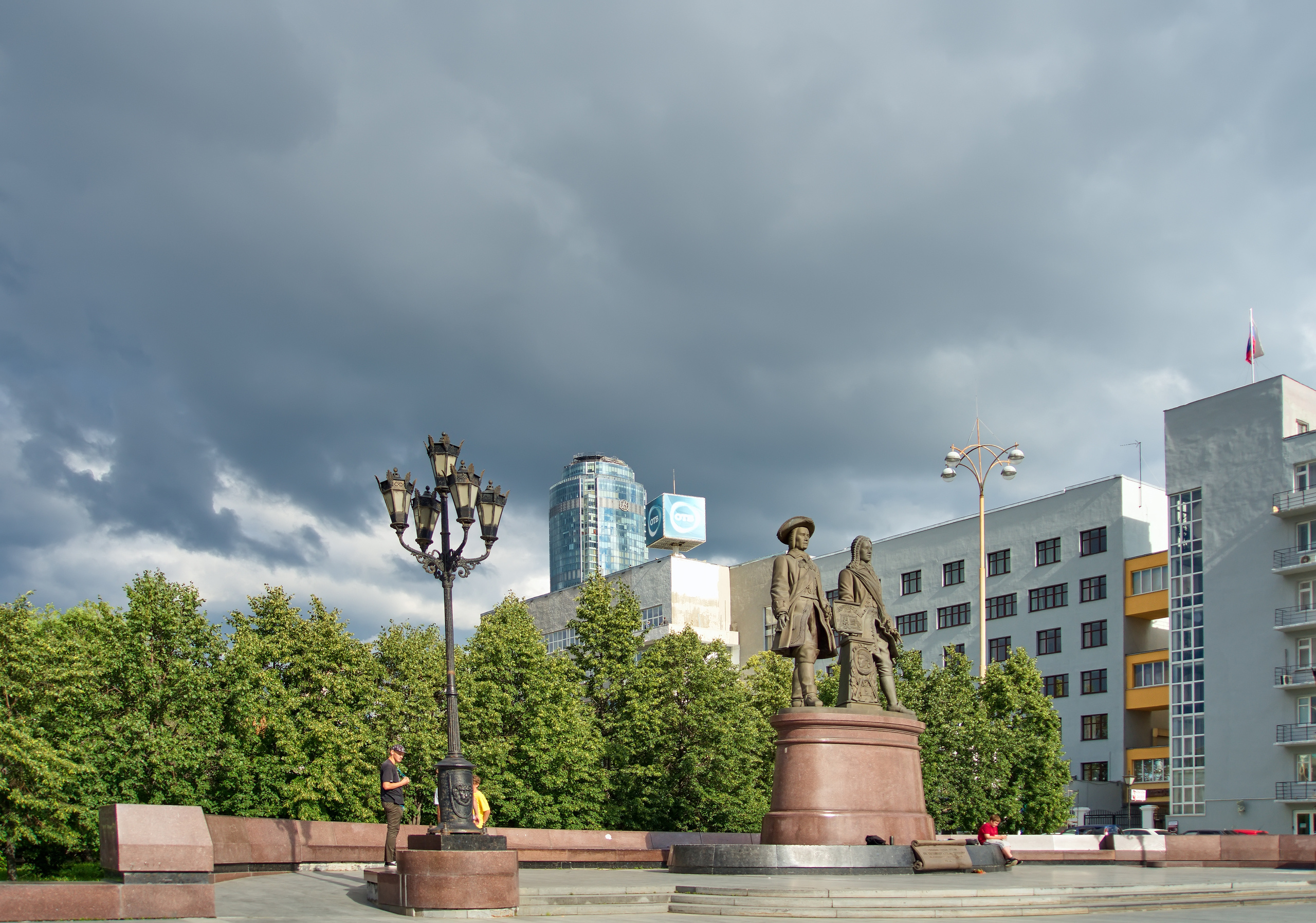 STREET PHOTO. Семейный фотограф. Путешествующий фотограф в Екатеринбурге Евгений Вор