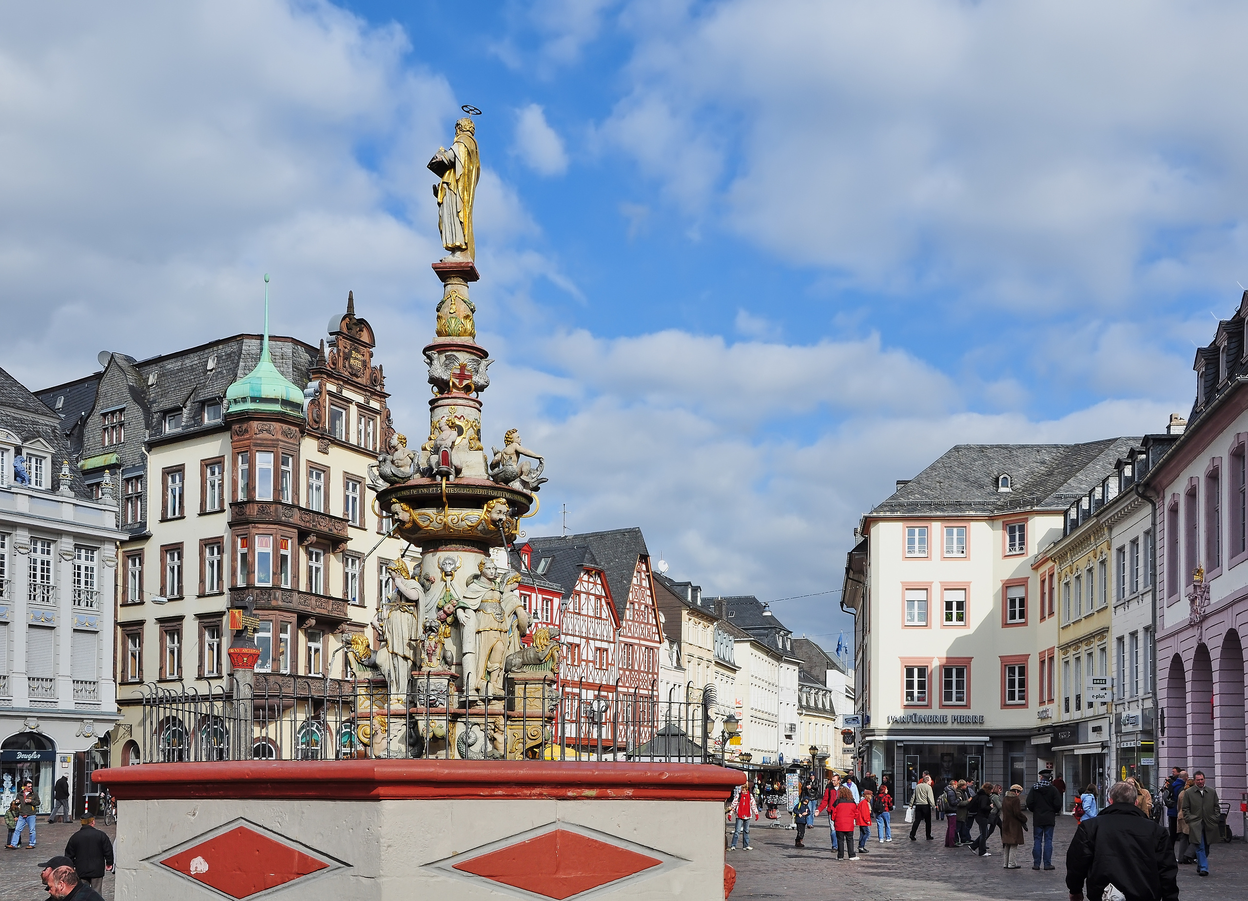STREET PHOTO. Семейный фотограф. Путешествующий фотограф в Екатеринбурге Евгений Вор