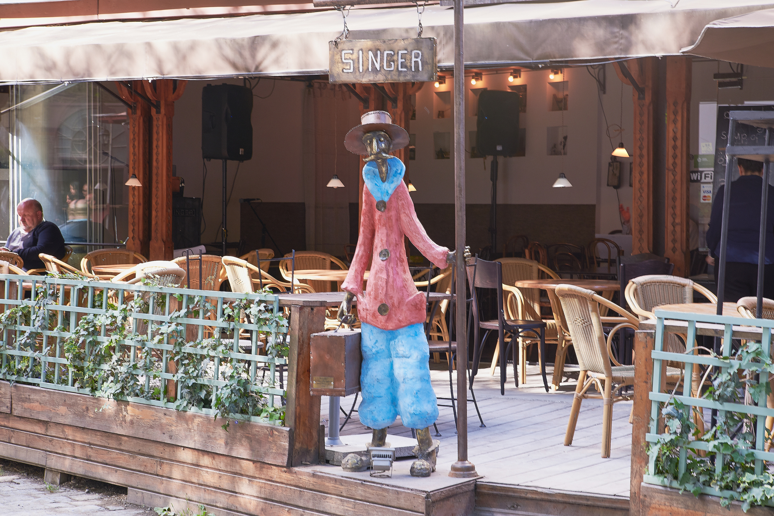 STREET PHOTO. Семейный фотограф. Путешествующий фотограф в Екатеринбурге Евгений Вор