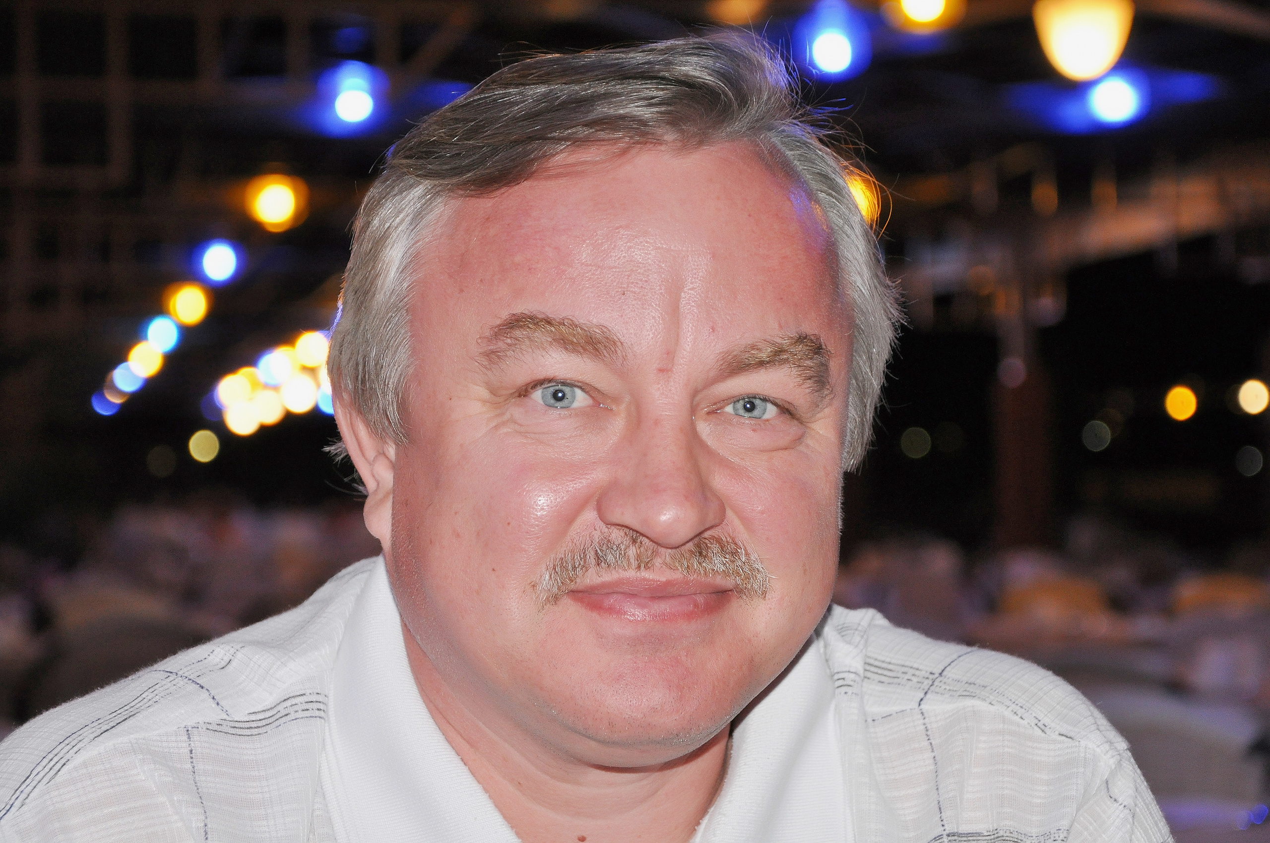 ЛЮДИ. ЛИЦА. Семейный фотограф. Путешествующий фотограф в Екатеринбурге Евгений Вор