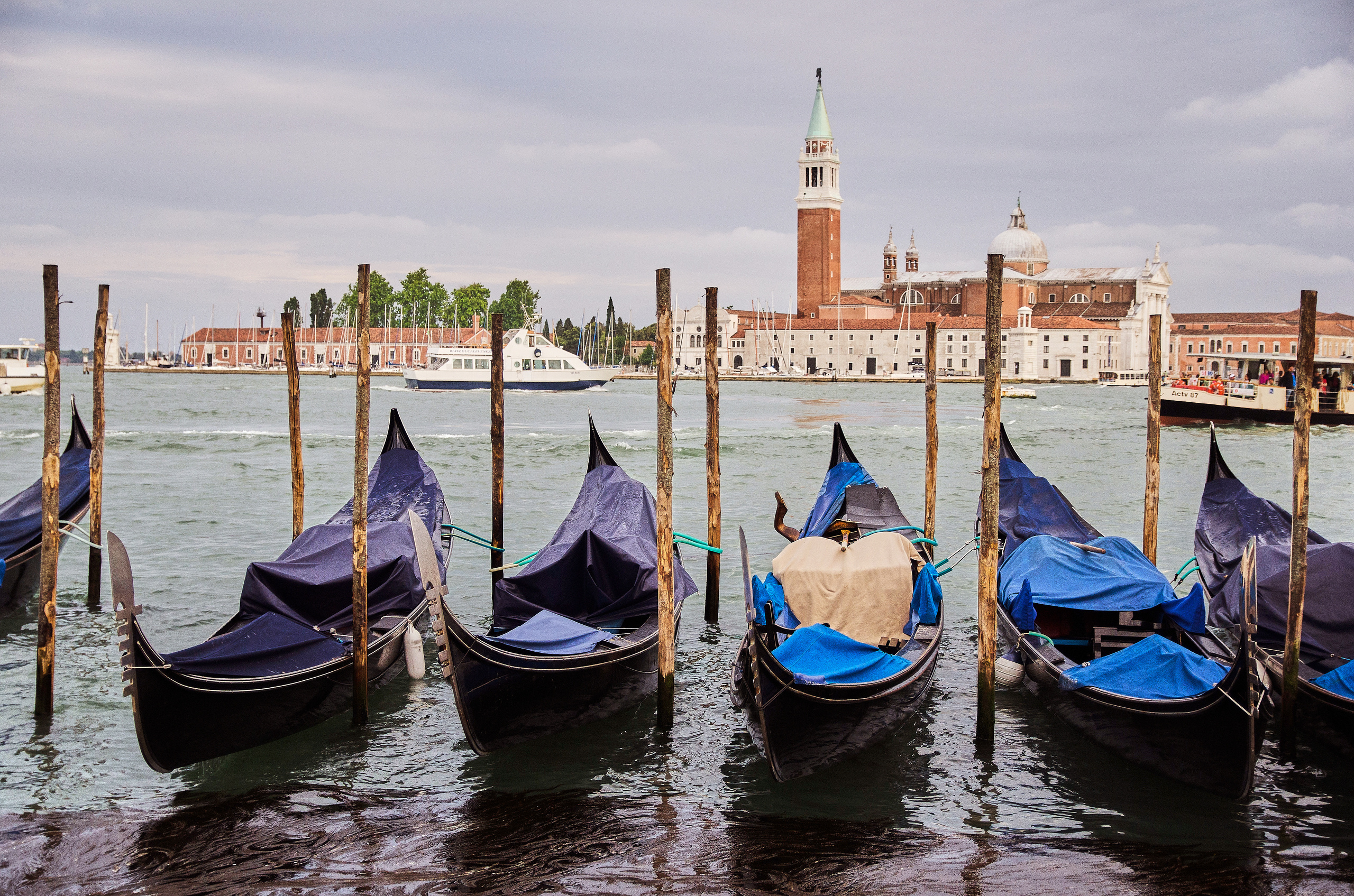 ГОРОДА МИРА. Семейный фотограф. Путешествующий фотограф в Екатеринбурге Евгений Вор