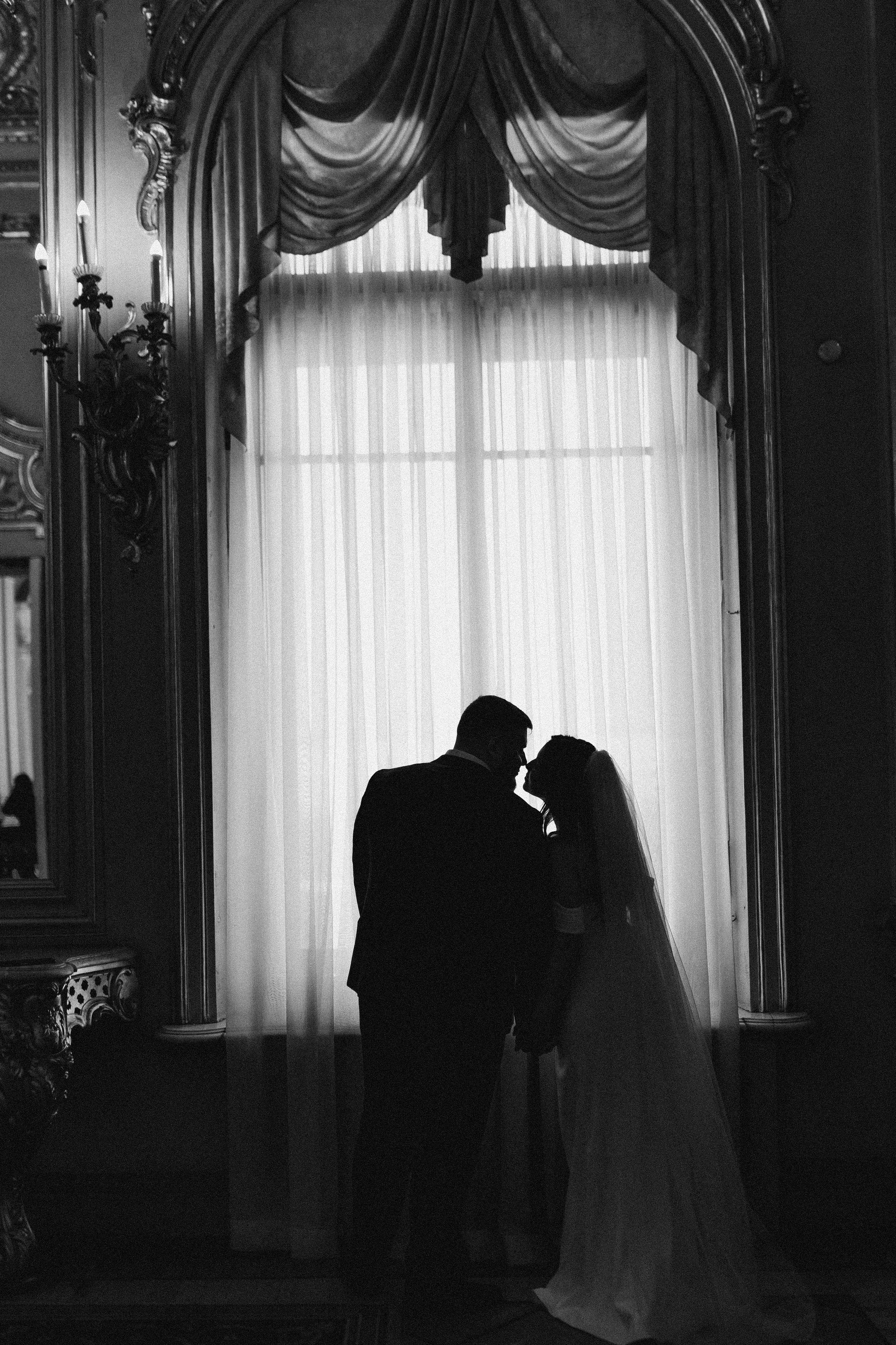 Артем и Регина | Дворец бракосочетания 1. Свадебный и love story фотограф в Санкт-Петербурге