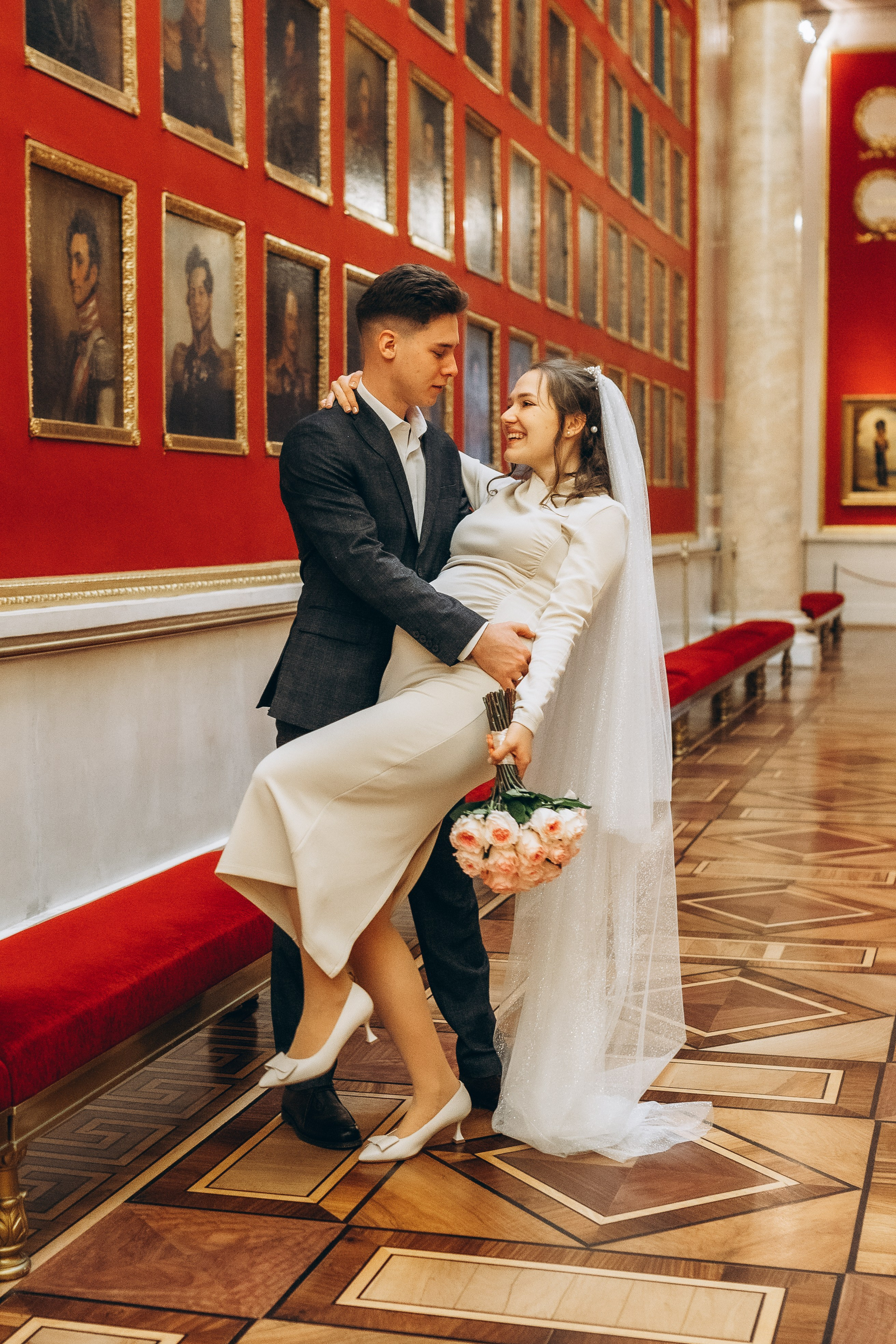 Свадебная (Эрмитаж). Фотограф ПИТЕР СПБ Надежда Баранова