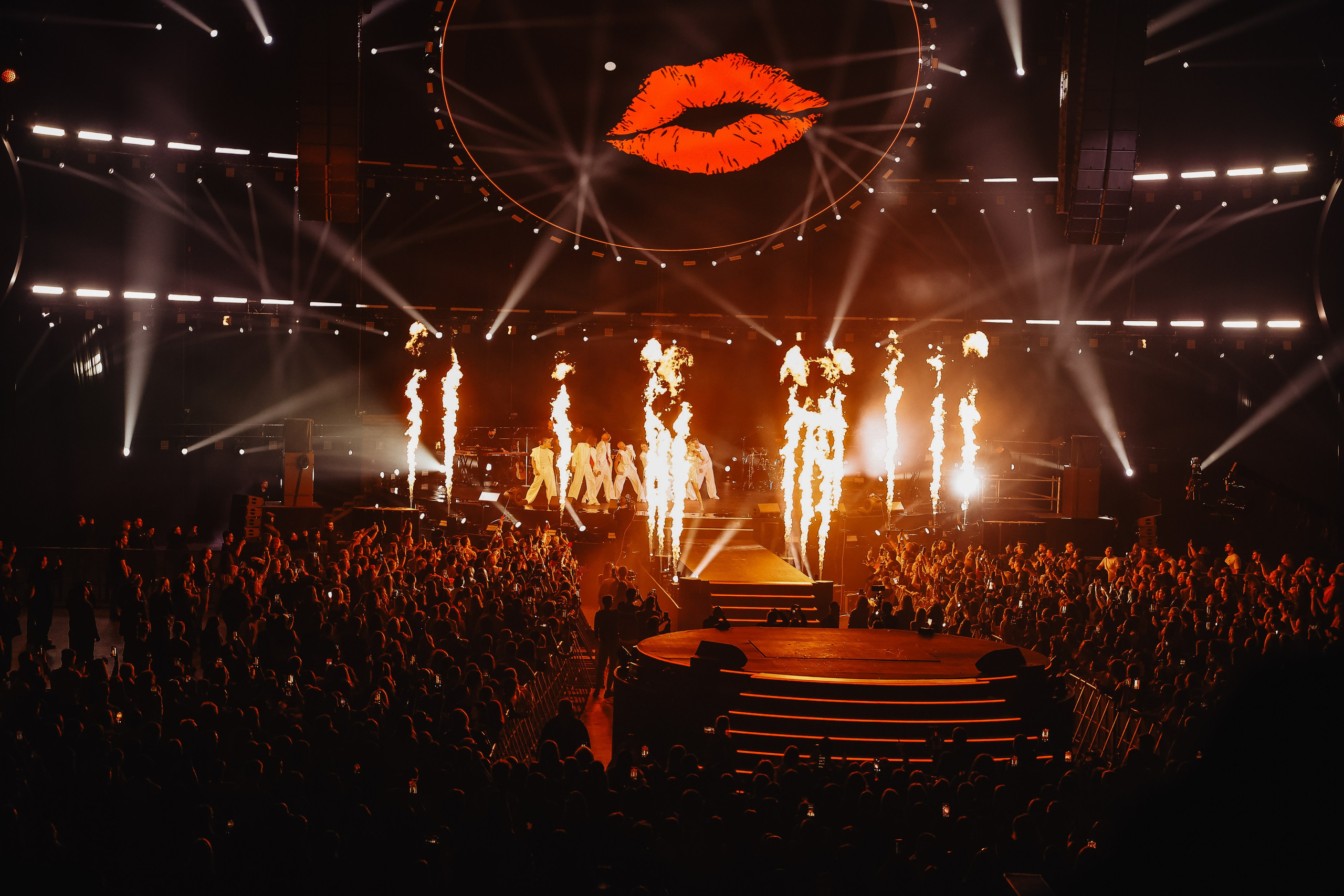 ПЕРВАЯ ЛЕДИ @LIVE ARENA