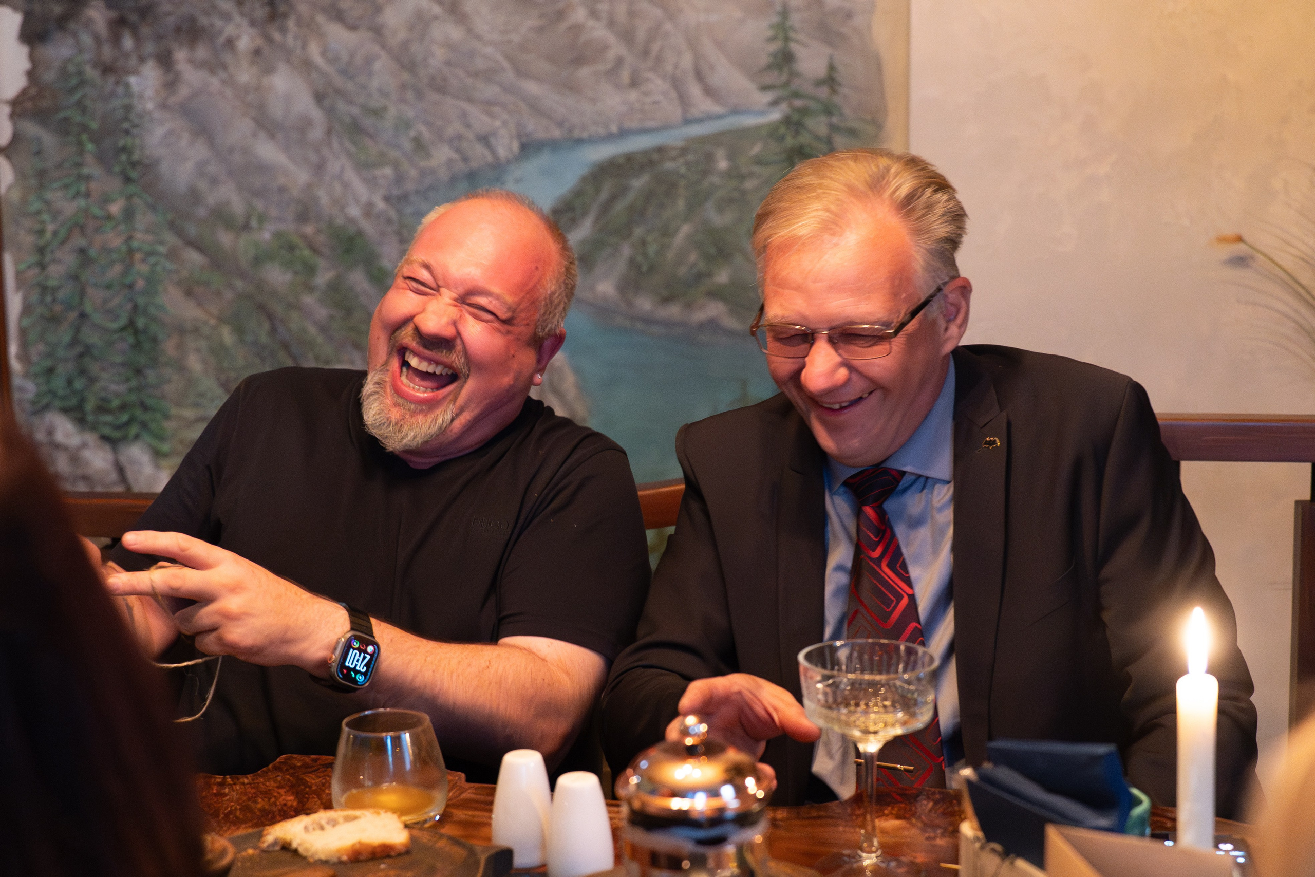 Лед и ложка. Для тех, кто не ждёт удачи, а создаёт её. Каждая фотосессия — это твой момент, твой стиль, твой успех. 📸