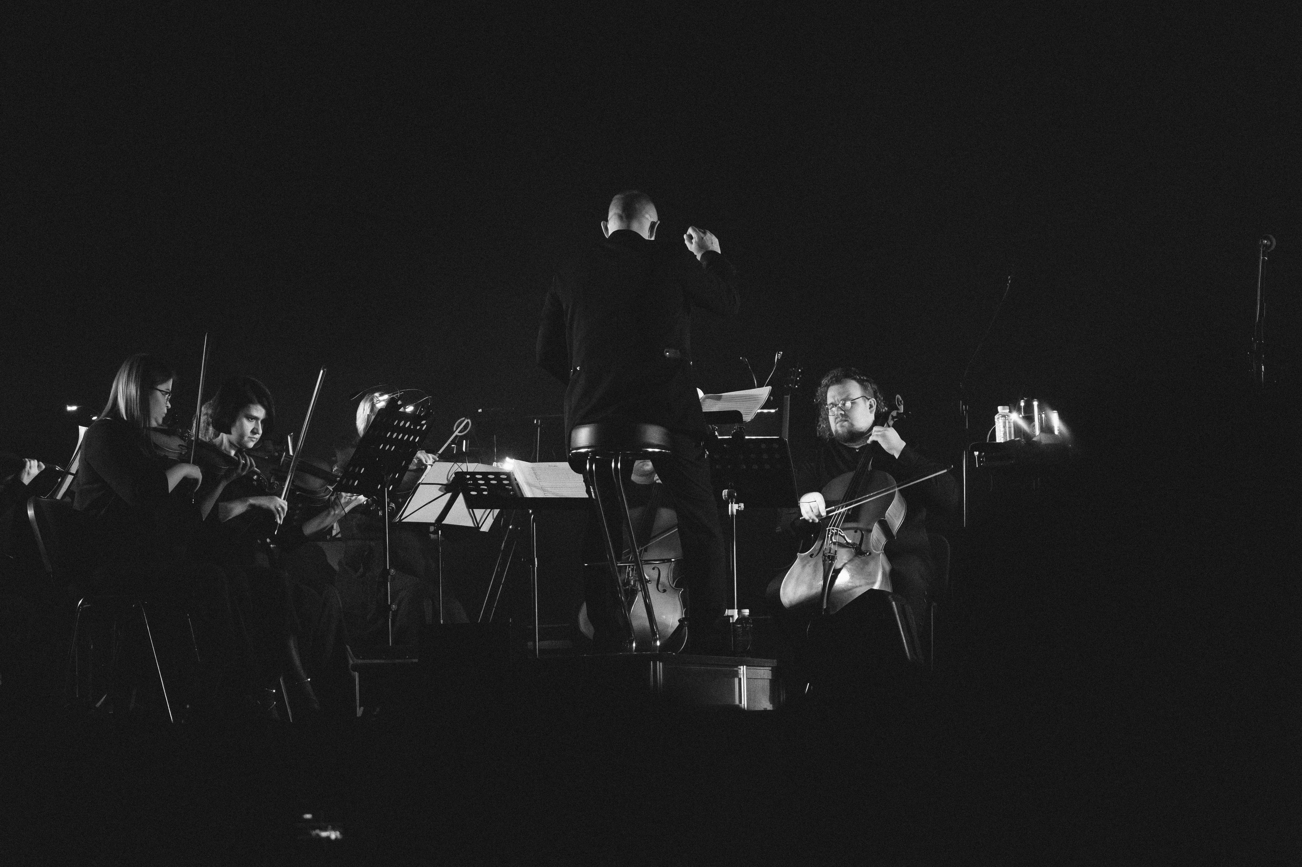 Сергей Бобунец в Красноярске 18.03.26. Фотограф Красноярск съемки лавстори, фотосессия в студии, портретная съемка, творческие фотосессии