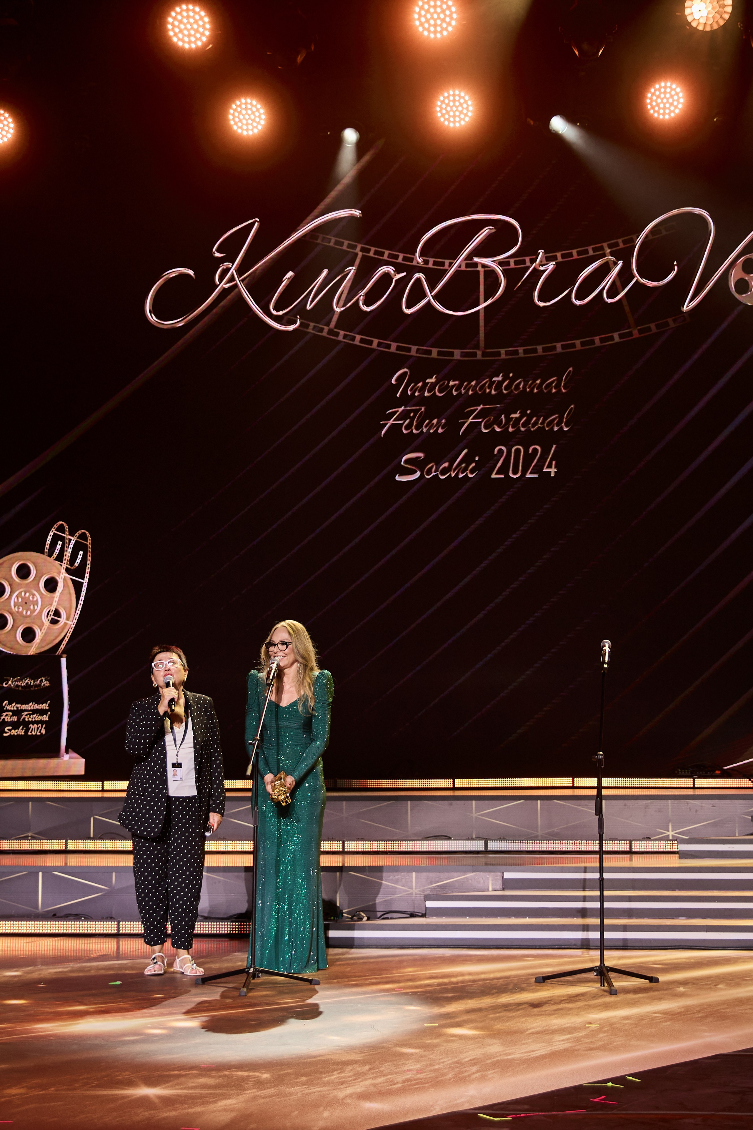 Фотосъемка репортажа кинофестиваля. Профессиональный фотограф в Сочи Виктория Джой. Обучение