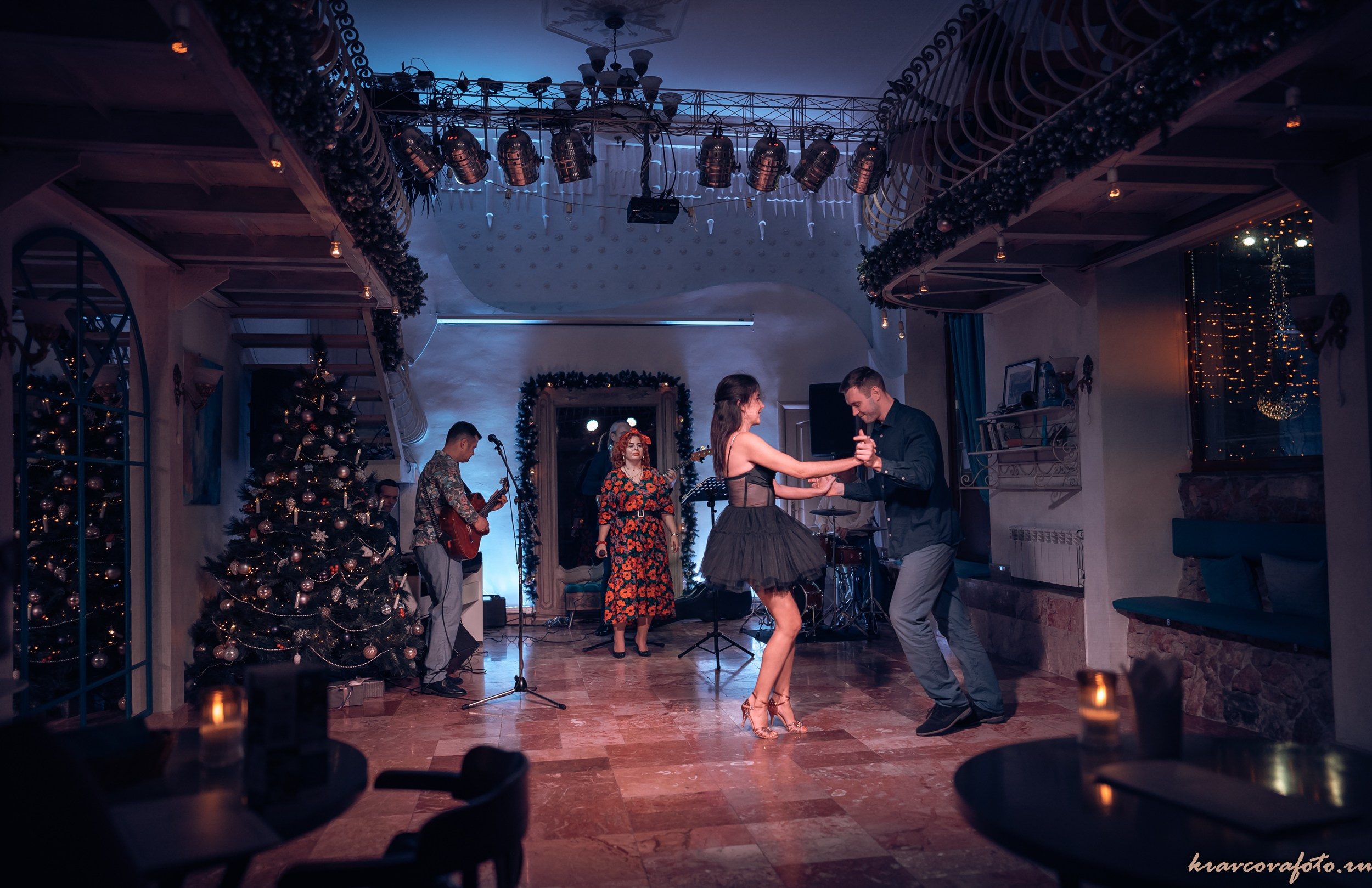 Концерт «Бразильская зима» в арт — кафе Снежинка. Церковный фотограф Севастополь