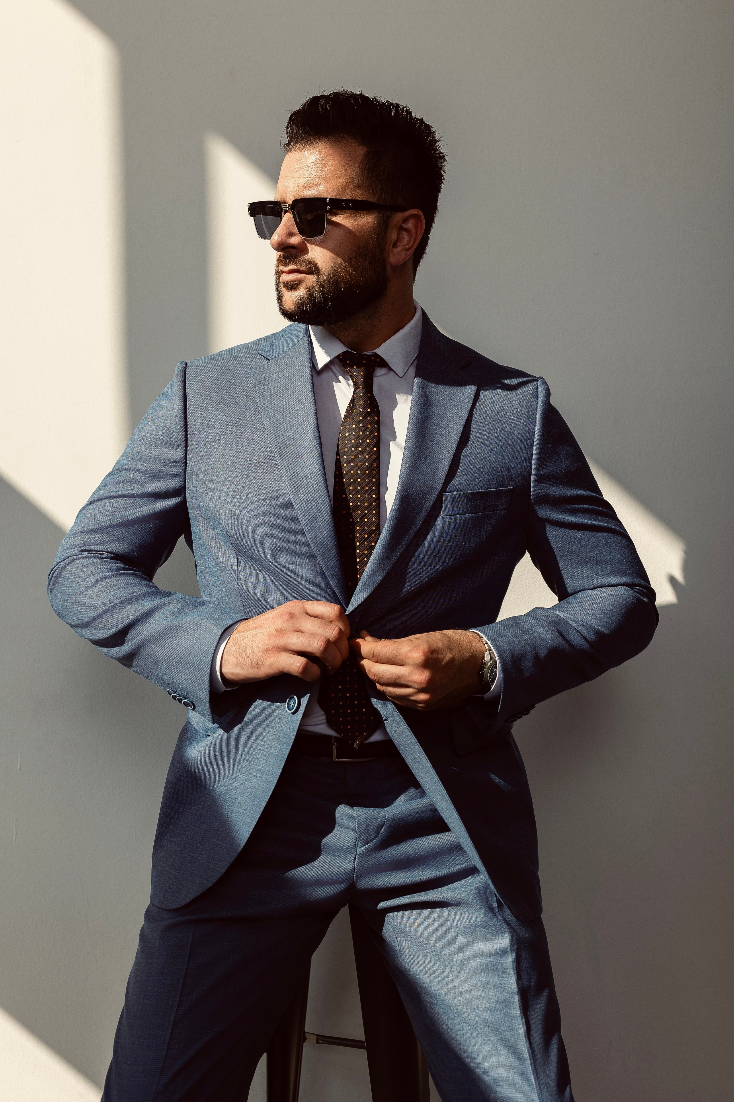 Фотосессия мужчины в студии