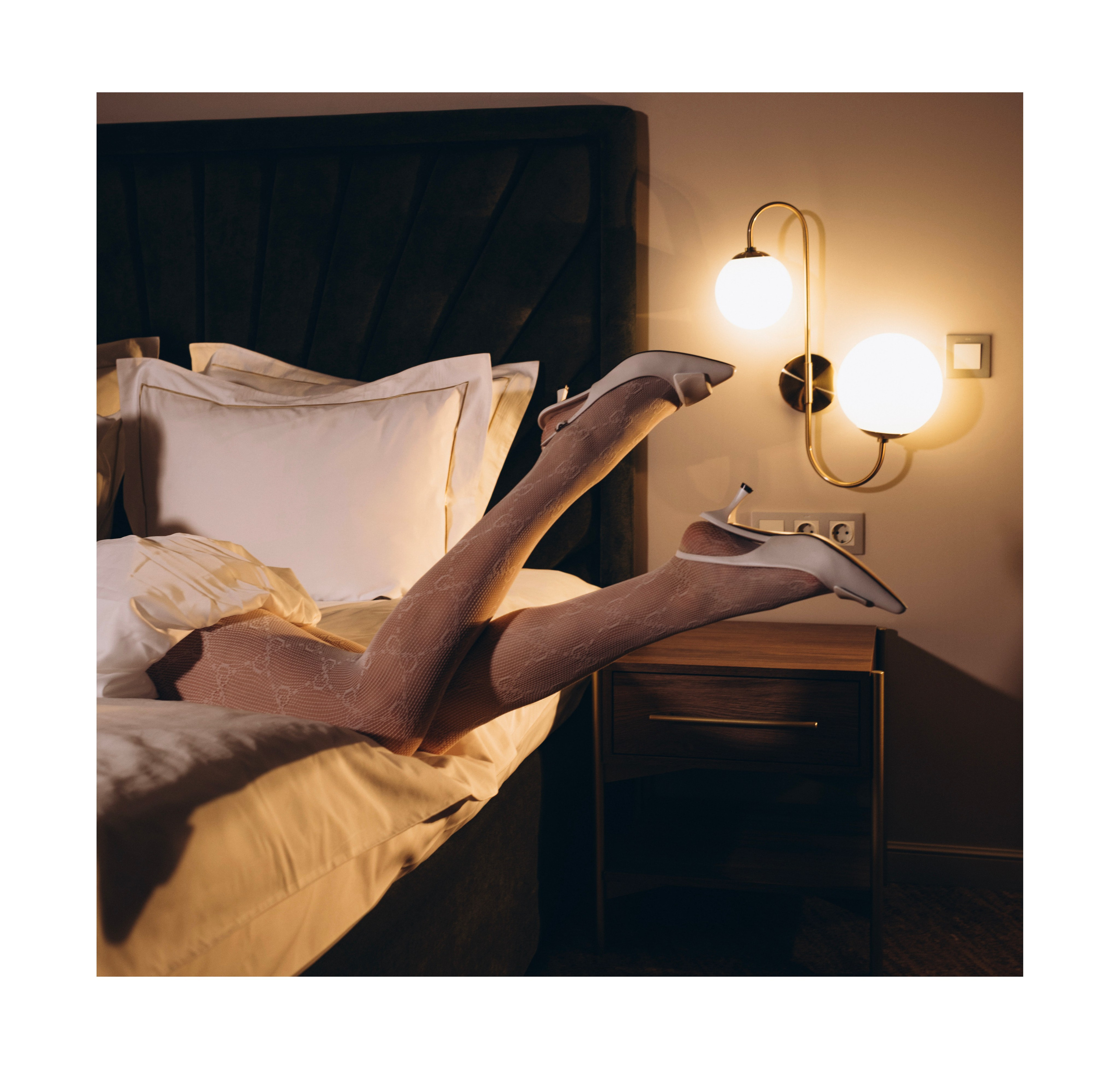 Свадебный фотограф Санкт-Петербург —Петергоф, Новая Голландия, Пушкин, Набережная Фонтанки, Английская набережная, Загс на фурштадской!Вечерняя свадьба в СПб: салют и первая танец молодоженов, профессиональный свет