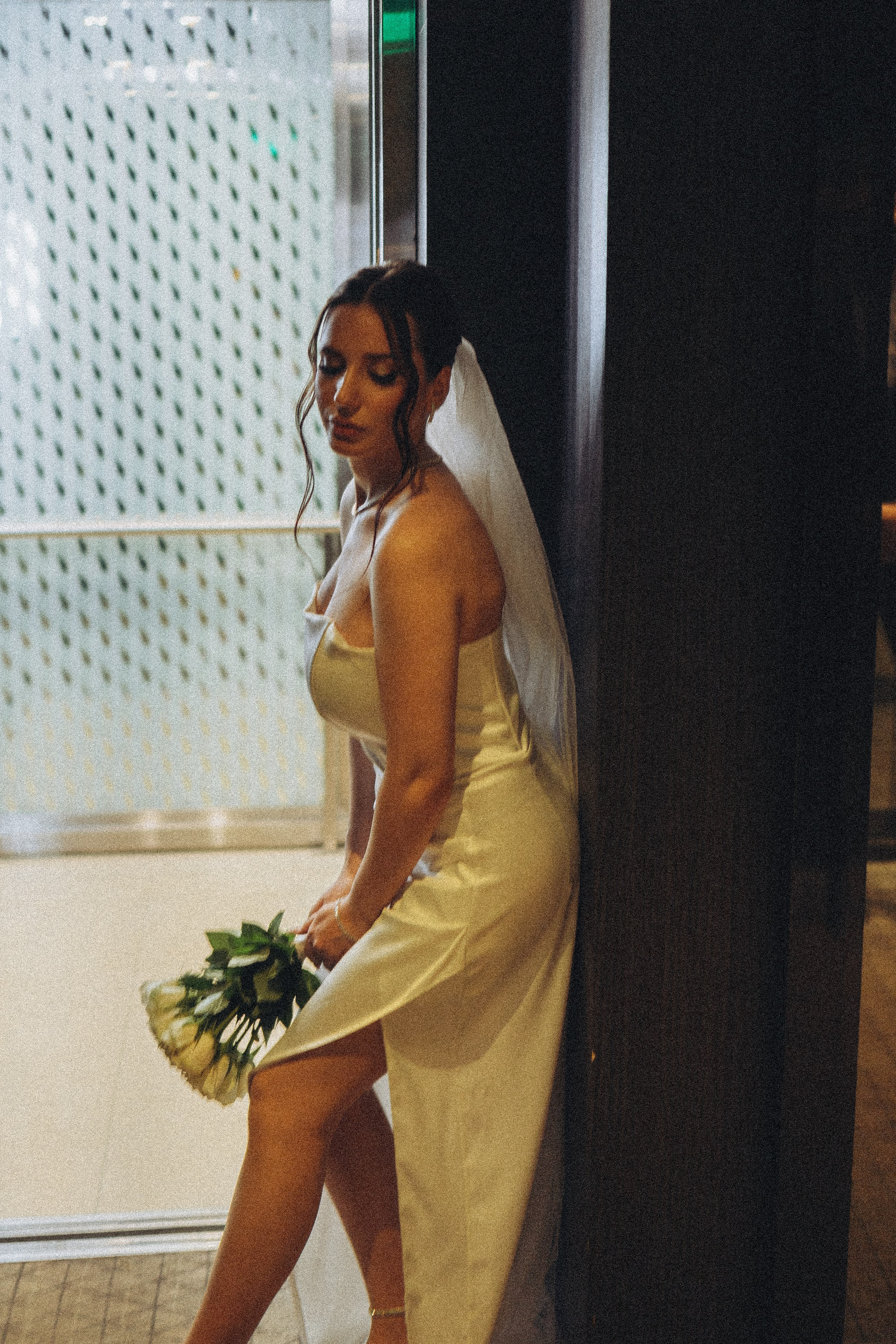 СВАДЕБНАЯ СЬЕМКА СБОРОВ ЖЕНИХА И НЕВЕСТЫ В ОТЕЛЕ И ТАКЖЕ ФОТОСЕССИИЯ В ОТЕЛЕЕ МЕГАПОЛИС БРЯНСК. Профессиональный фотограф, Санкт-Петербург — Виктория Богомолова