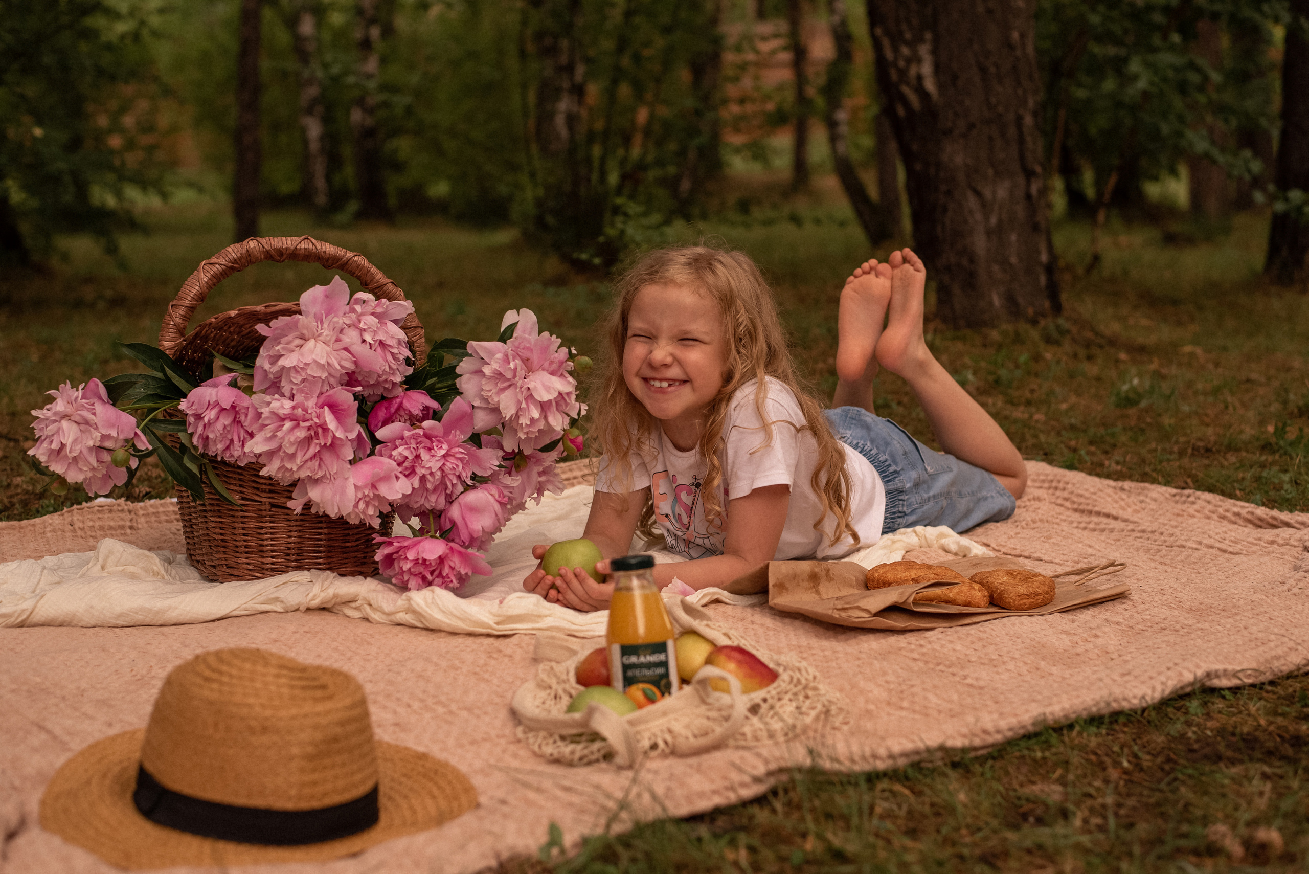 Летний, семейный пикник. Фотограф  Потапова Анна