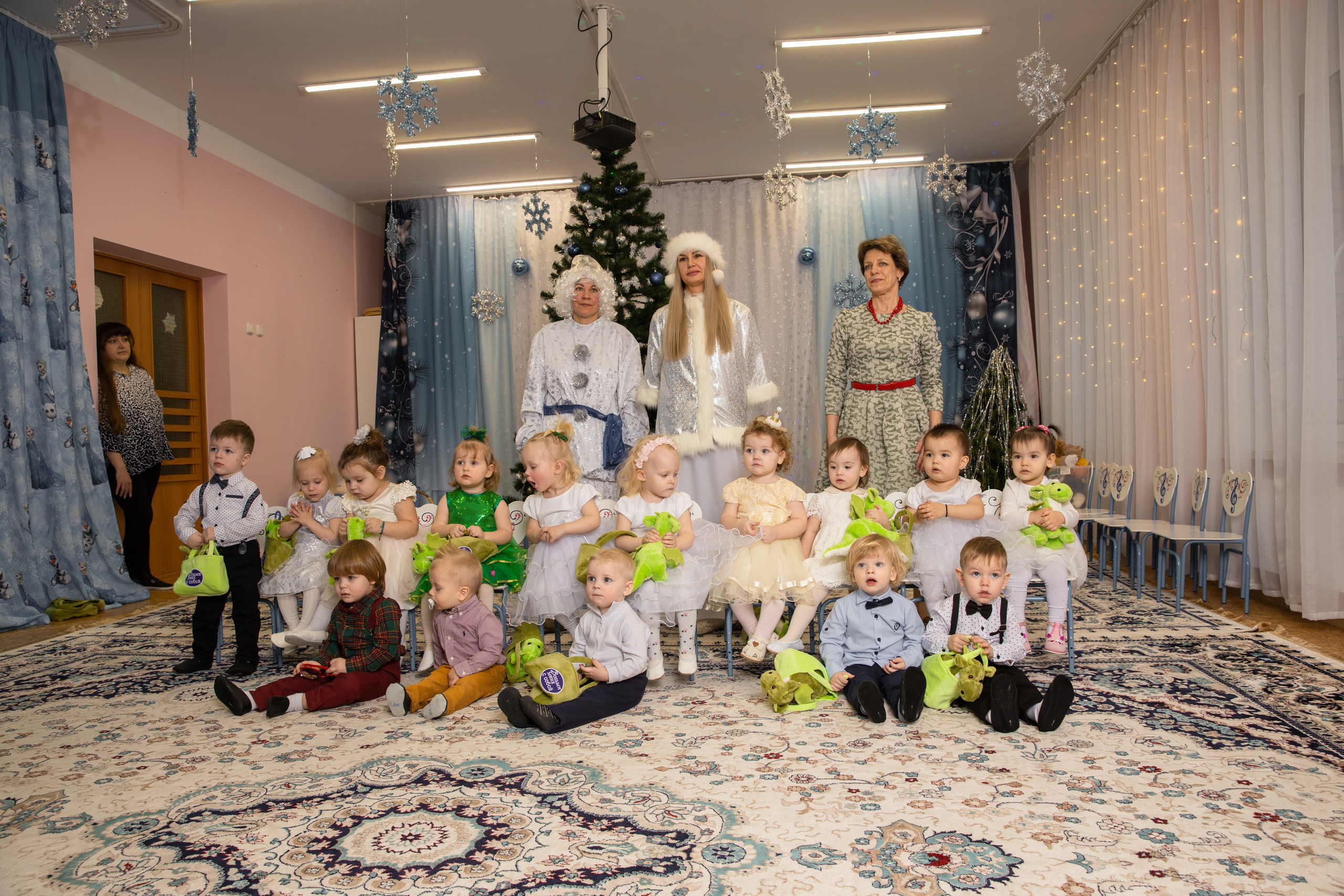 Новогодний утренник Успех. Фотограф в Железнодорожном и Балашихе