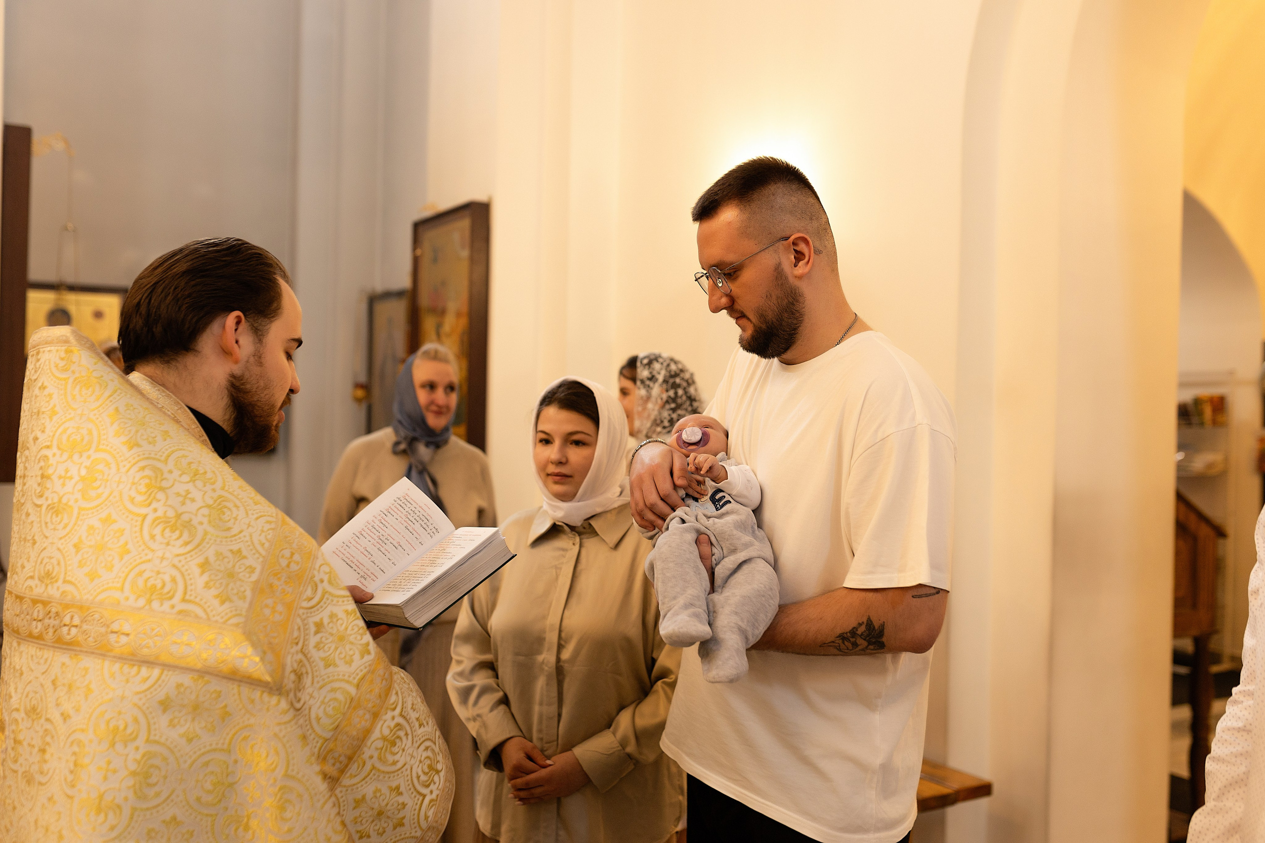 Таинство крещения Алисы. Фотограф в Железнодорожном и Балашихе