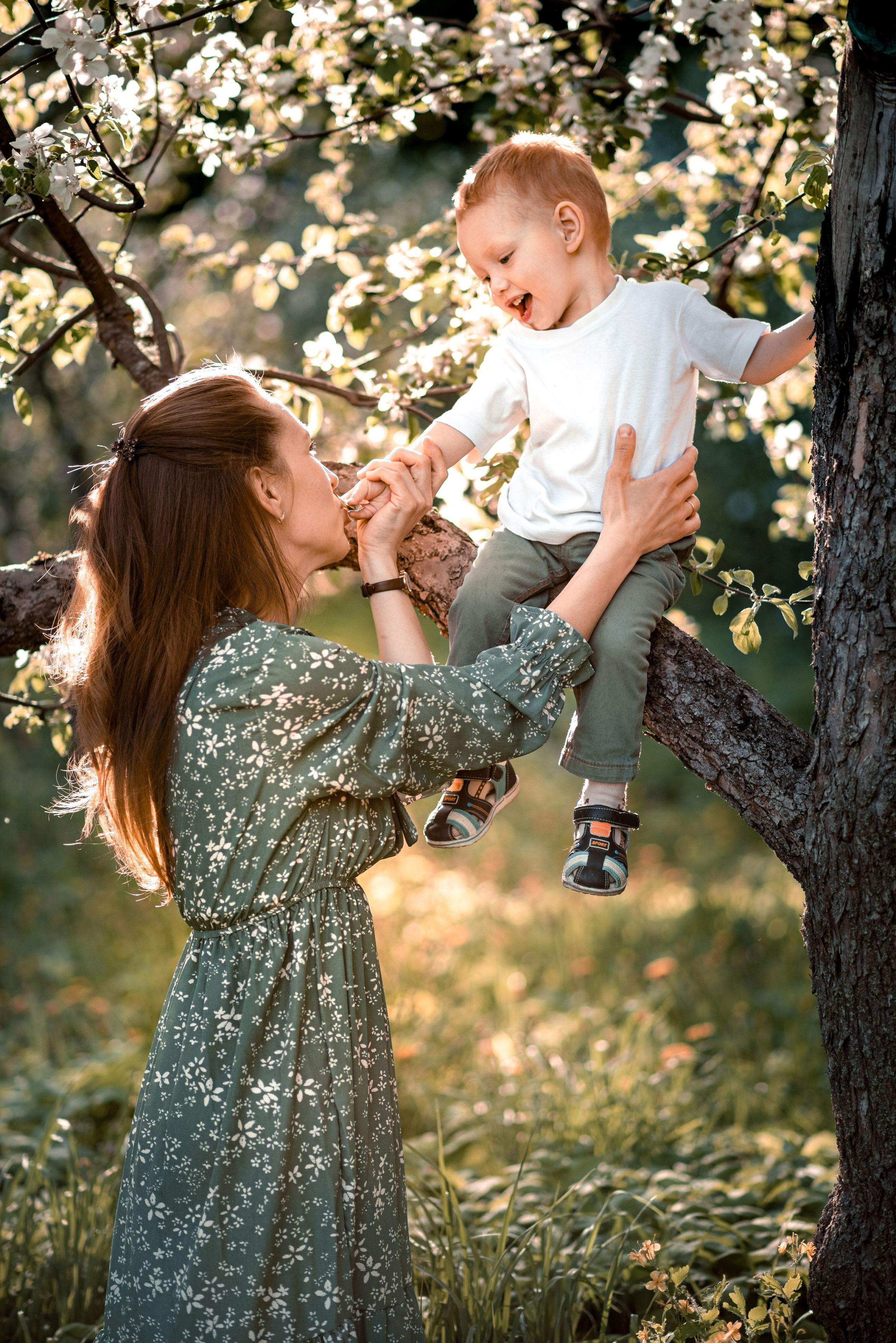 Семейная фотосессия в цветении. Ясная Поляна. Семейный и детский фотограф в Туле Светлана Воронкова