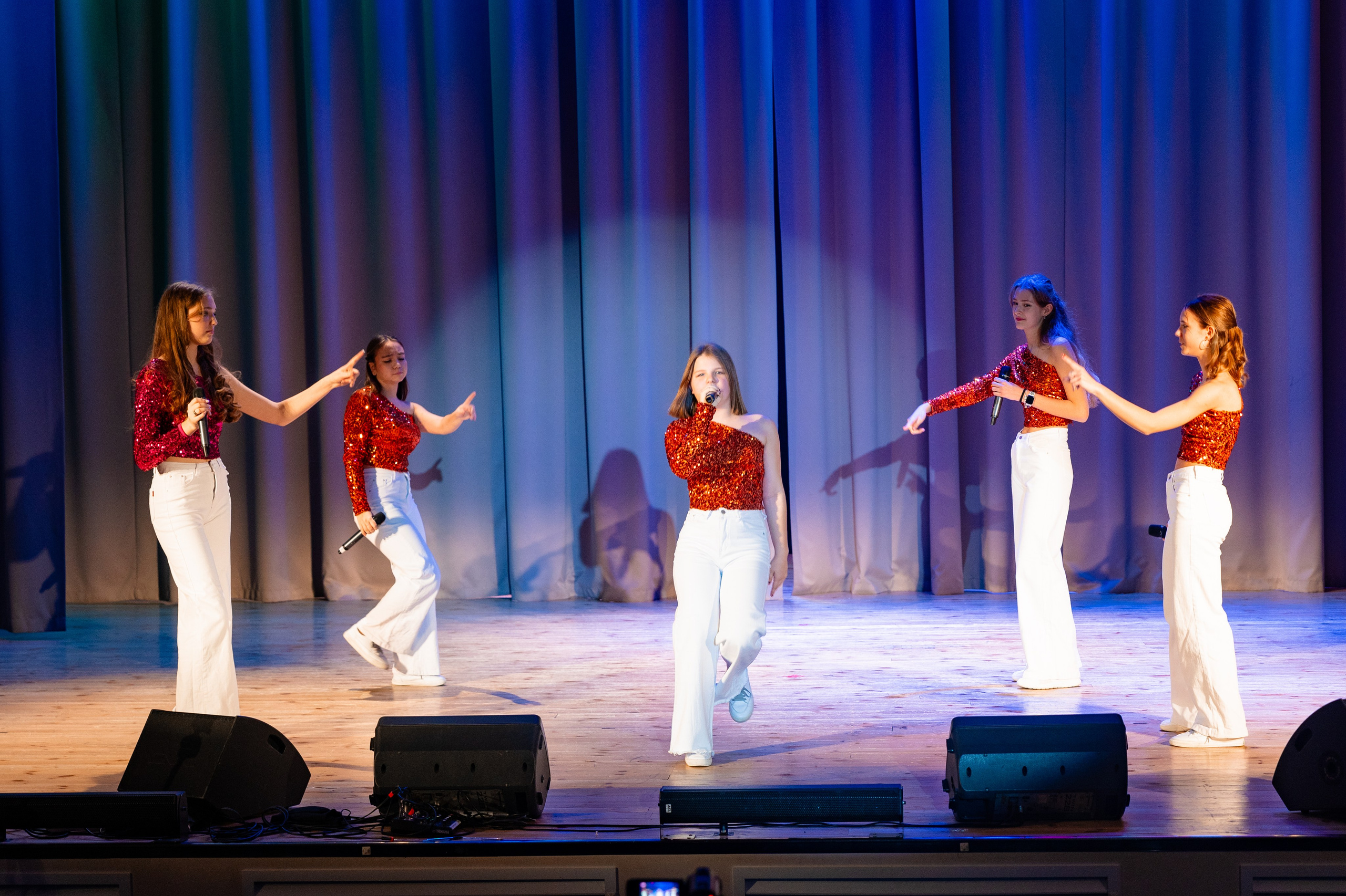 Концерт ДК Буривестник. Фотограф Никита Комаров