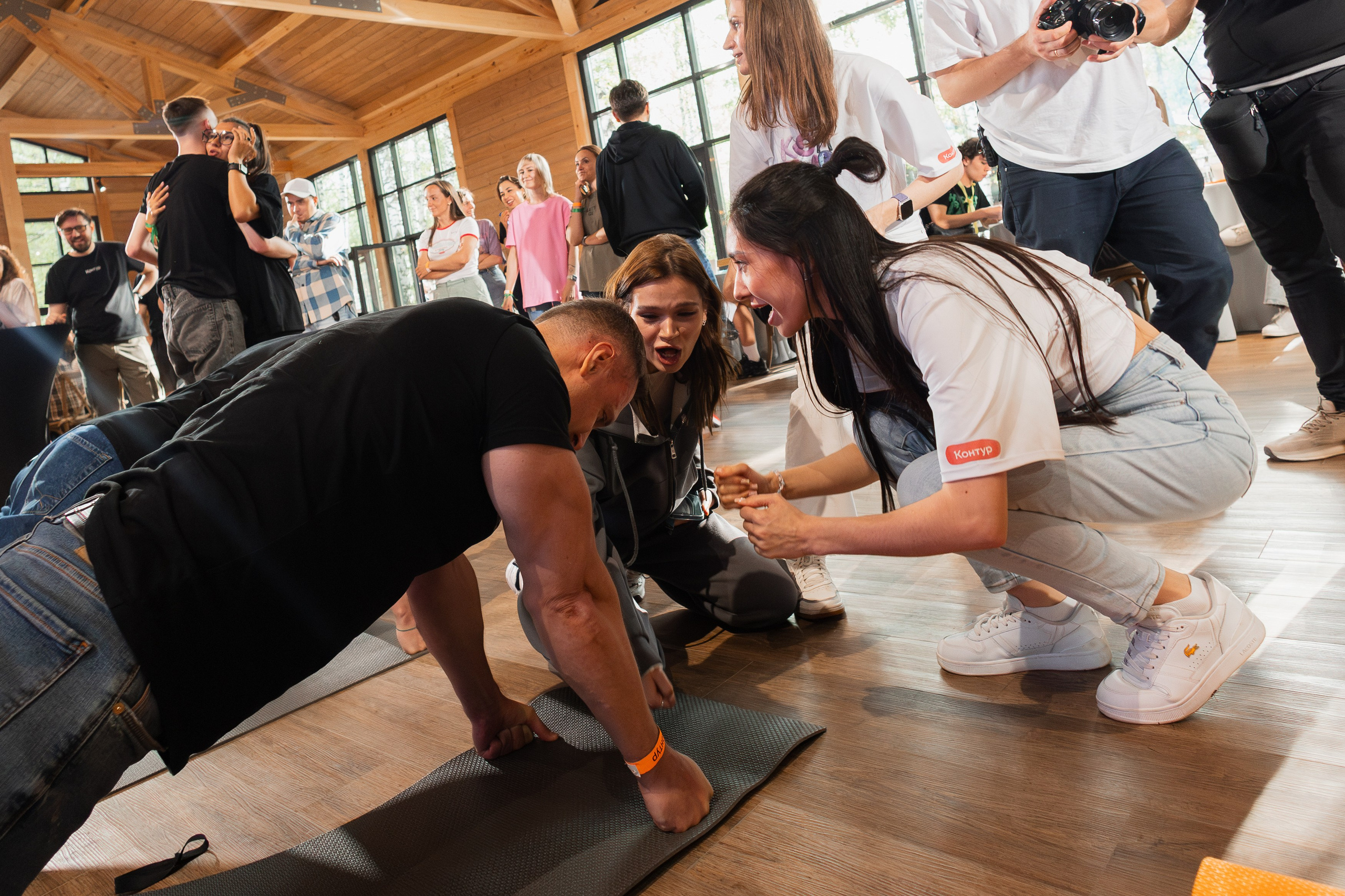 Корпоратив компании Контур. Портретный и репортажный фотограф в Казани Максим Сипачев