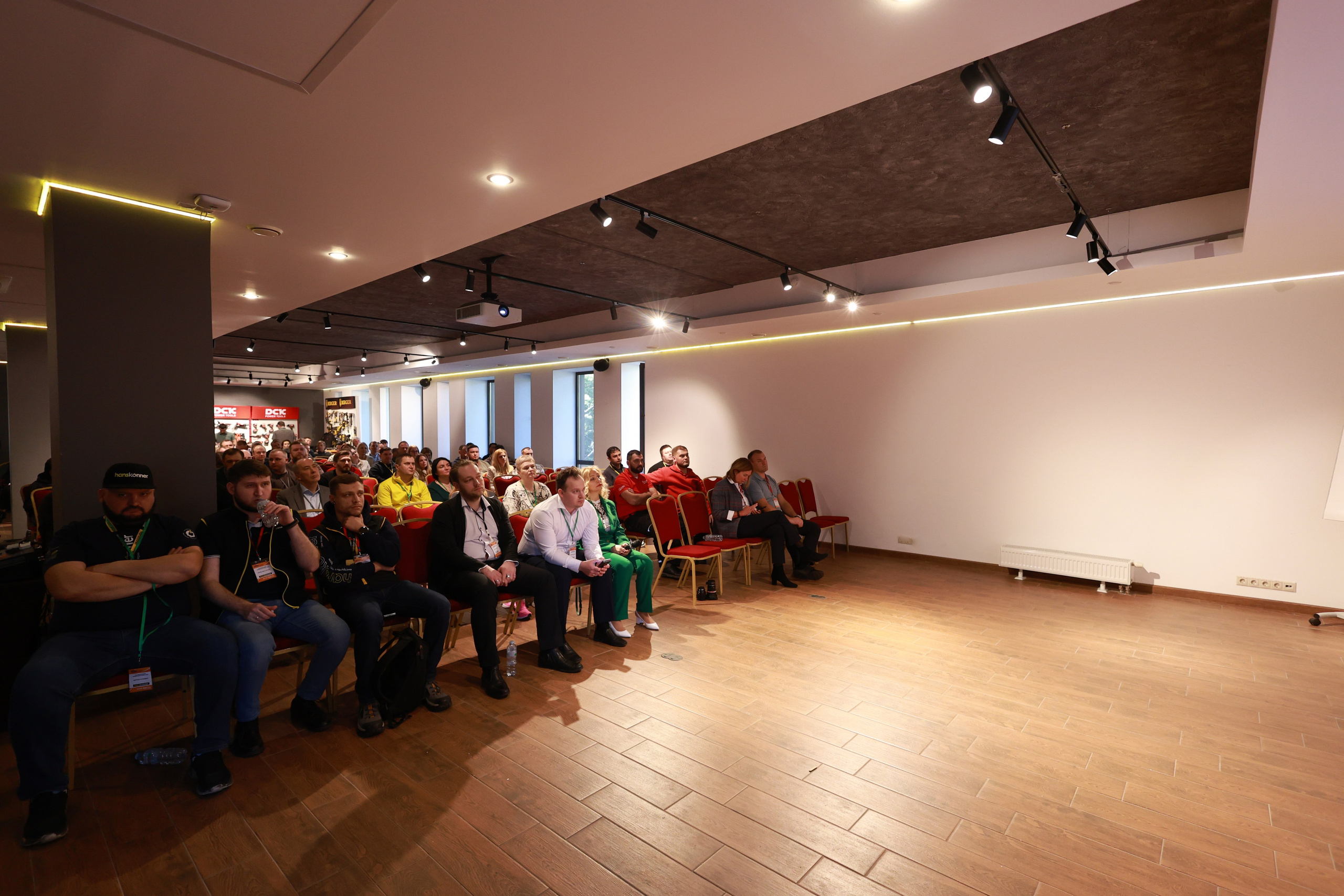 Конференция развития бизнеса В2В Бигам. Свадебный фотограф Михаил Александров