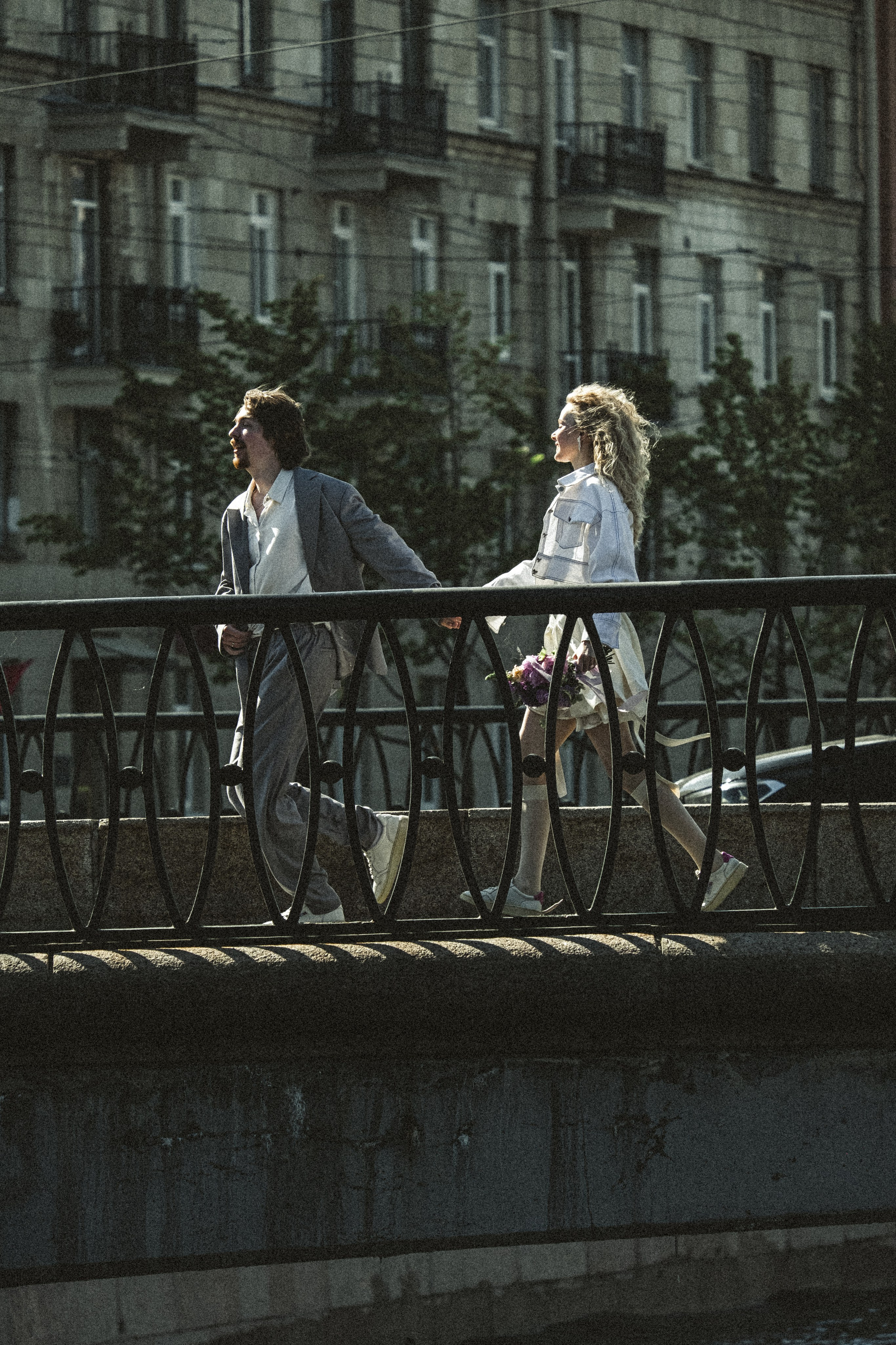 СВАДЕБНАЯ ПРОГУЛКА ПО ПЕТРОГРАДКЕ ВЕСНОЙ. СВАДЕБНАЯ ФОТОСЕССИИЯ НА ПЕТРОГРАДКЕ. Профессиональный фотограф, Санкт-Петербург — Виктория Богомолова