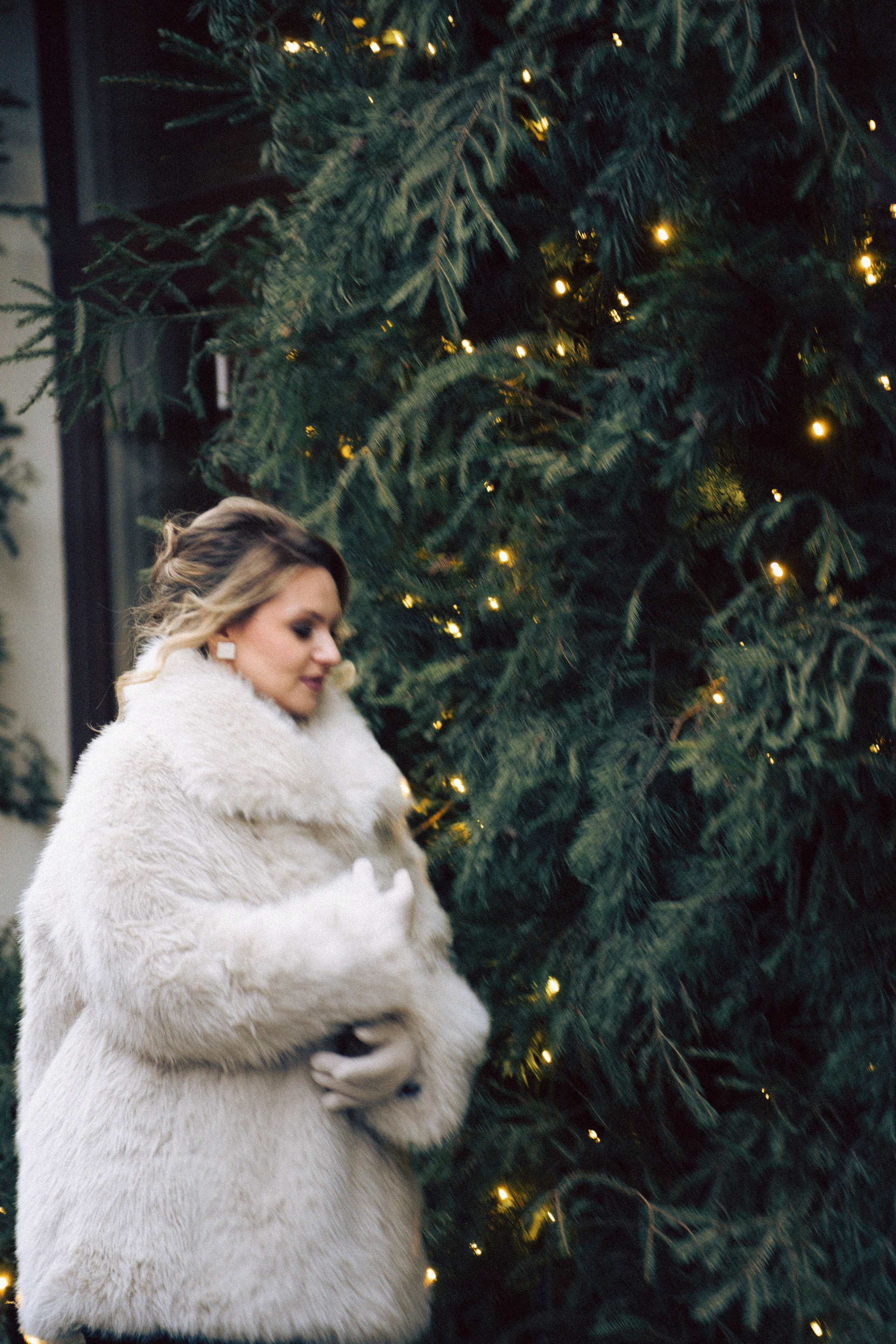 НОВОГОДНЯЯ ФОТОСЕСИИЯ В СТУДИИ ДЛЯ ДЕВУШКИ И ПРОГУЛКА ПО ЧЕРНЫШЕВСКОЙ. Профессиональный фотограф, Санкт-Петербург — Виктория Богомолова