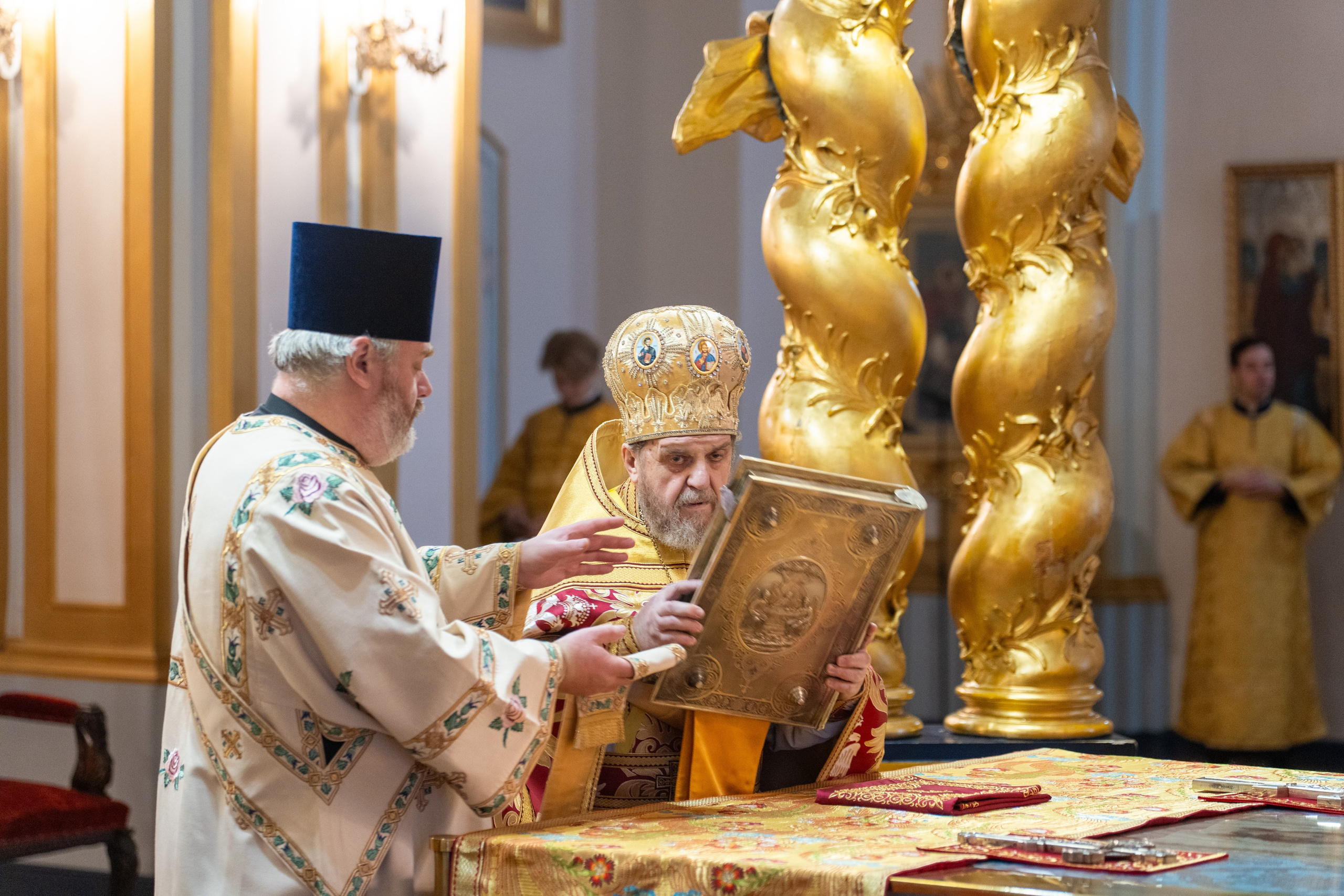 Неделя 22-я по Пятидесятнице. Мч. Нестора Солунского. Прп. Нестора Летописца, Печерского, в Ближних пещерах. НИКОЛО-БОГОЯВЛЕНСКИЙ МОРСКОЙ СОБОР