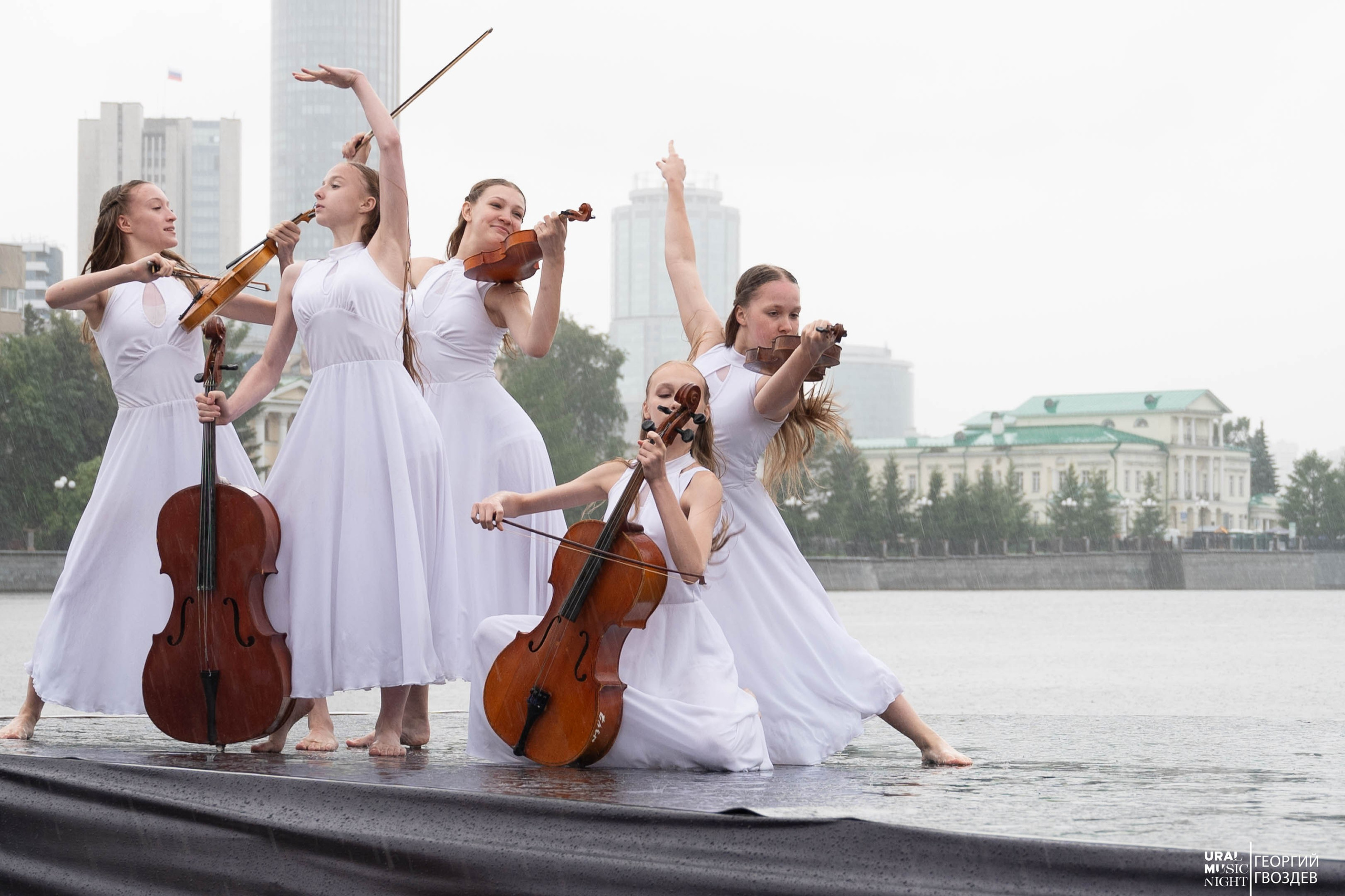 Репортажная съемка. Уральская ночь музыки. Репортажный фотограф в Екатеринбурге Георгий Гвоздев